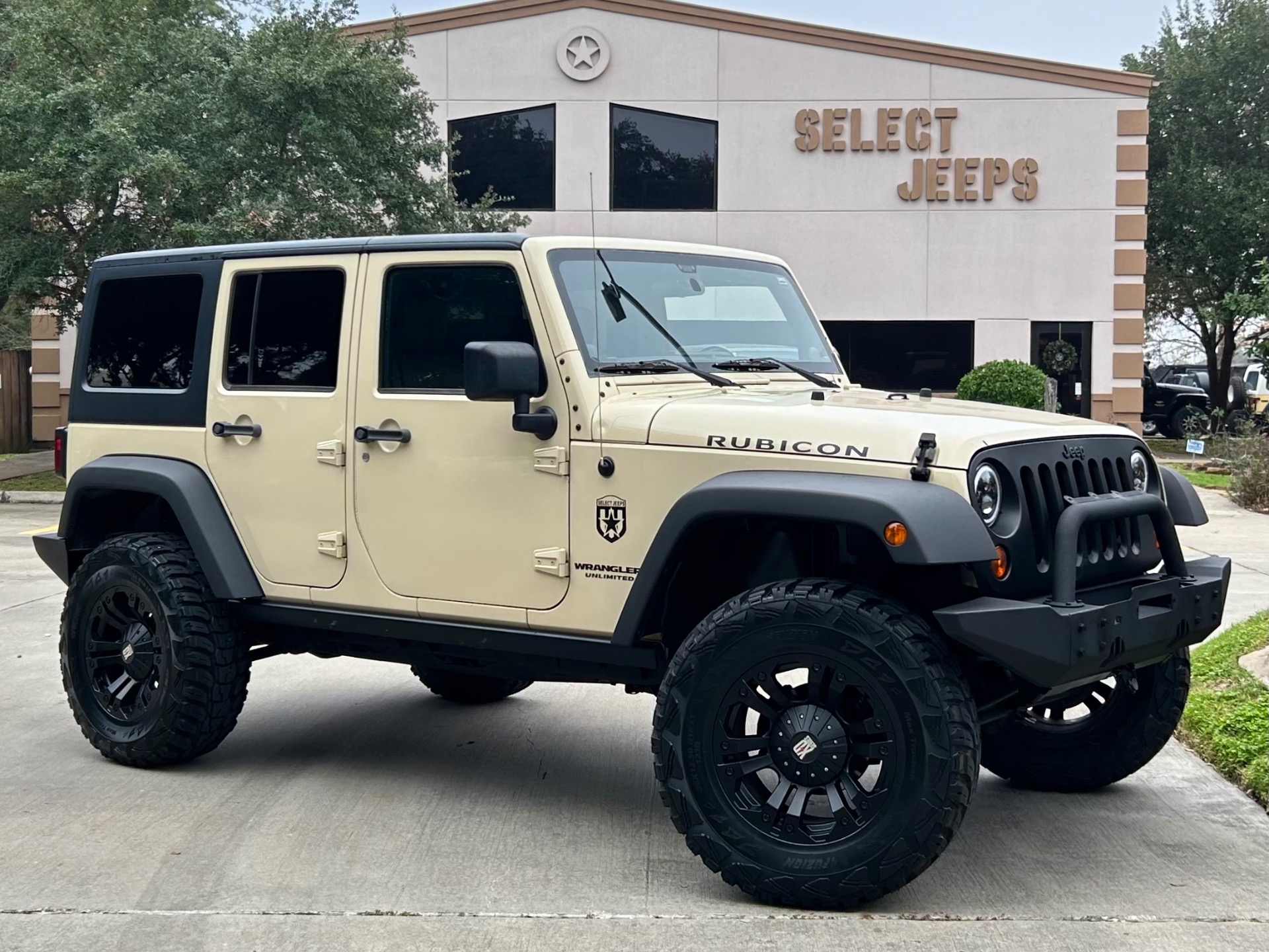 Used-2011-Jeep-Wrangler-Unlimited-Rubicon
