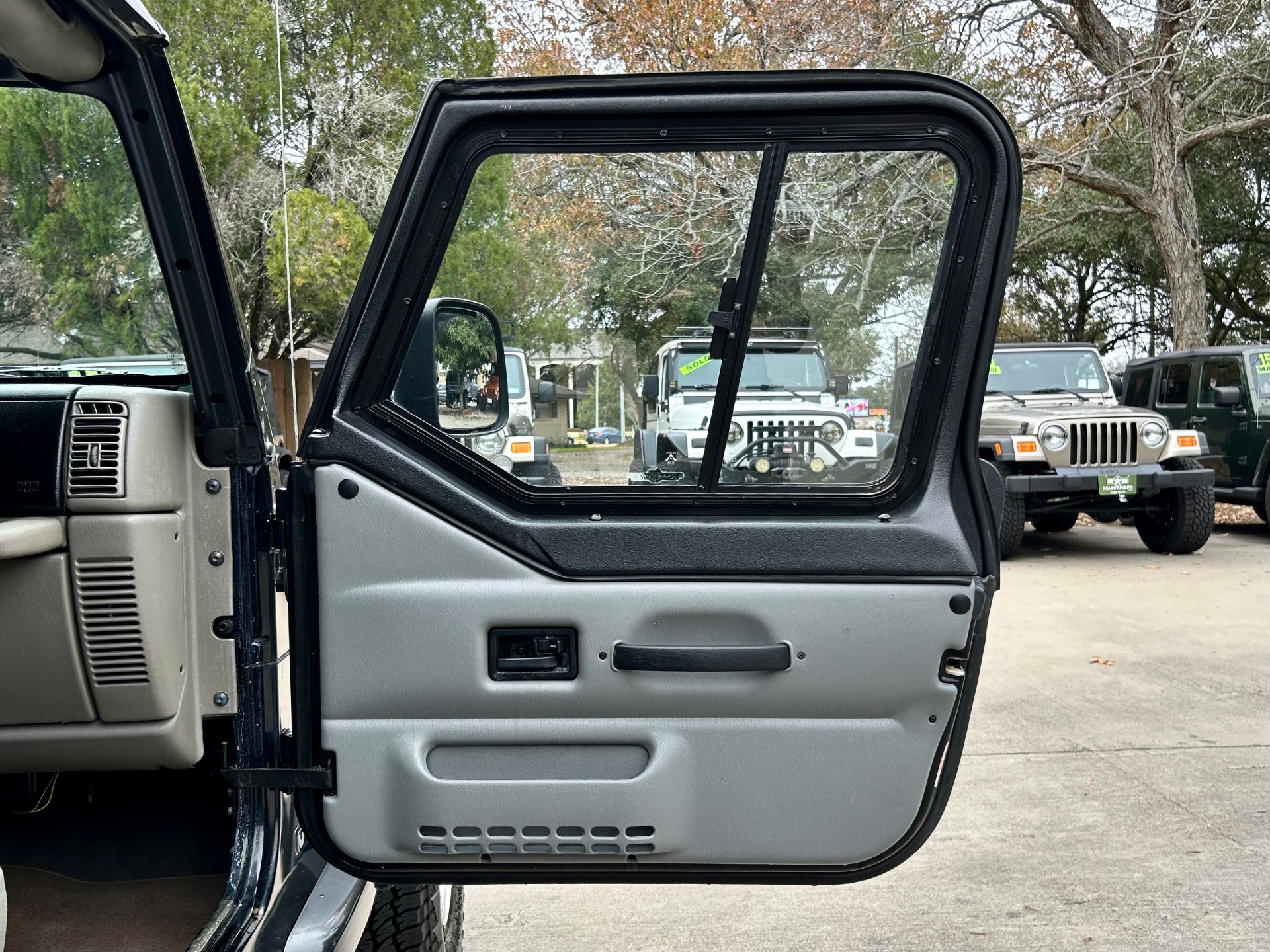 Used-2004-Jeep-Wrangler-Sahara