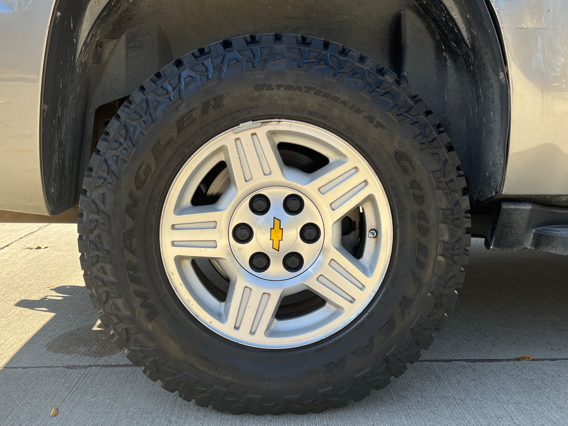Used-2008-Chevrolet-Avalanche-LS