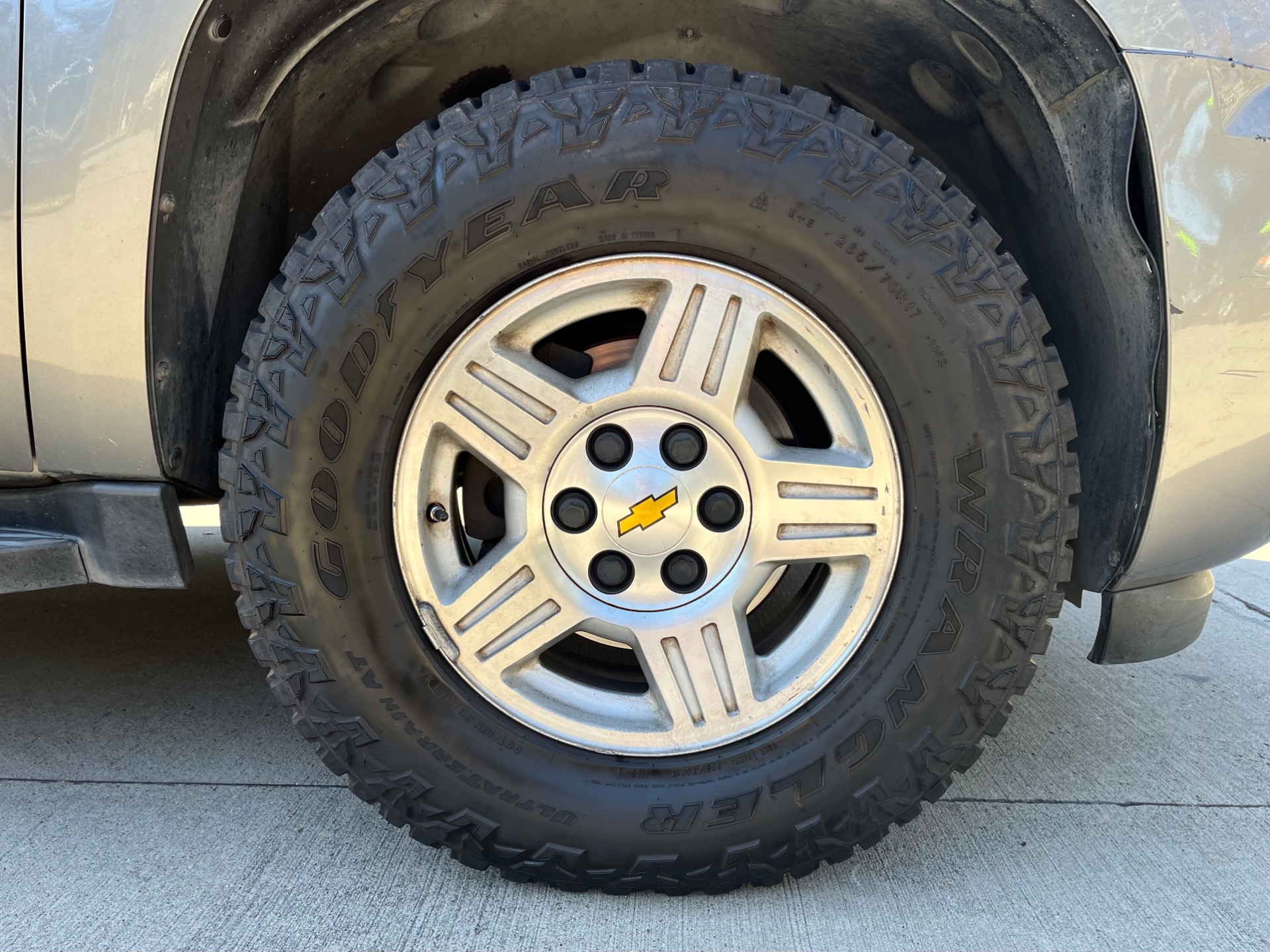 Used-2008-Chevrolet-Avalanche-LS