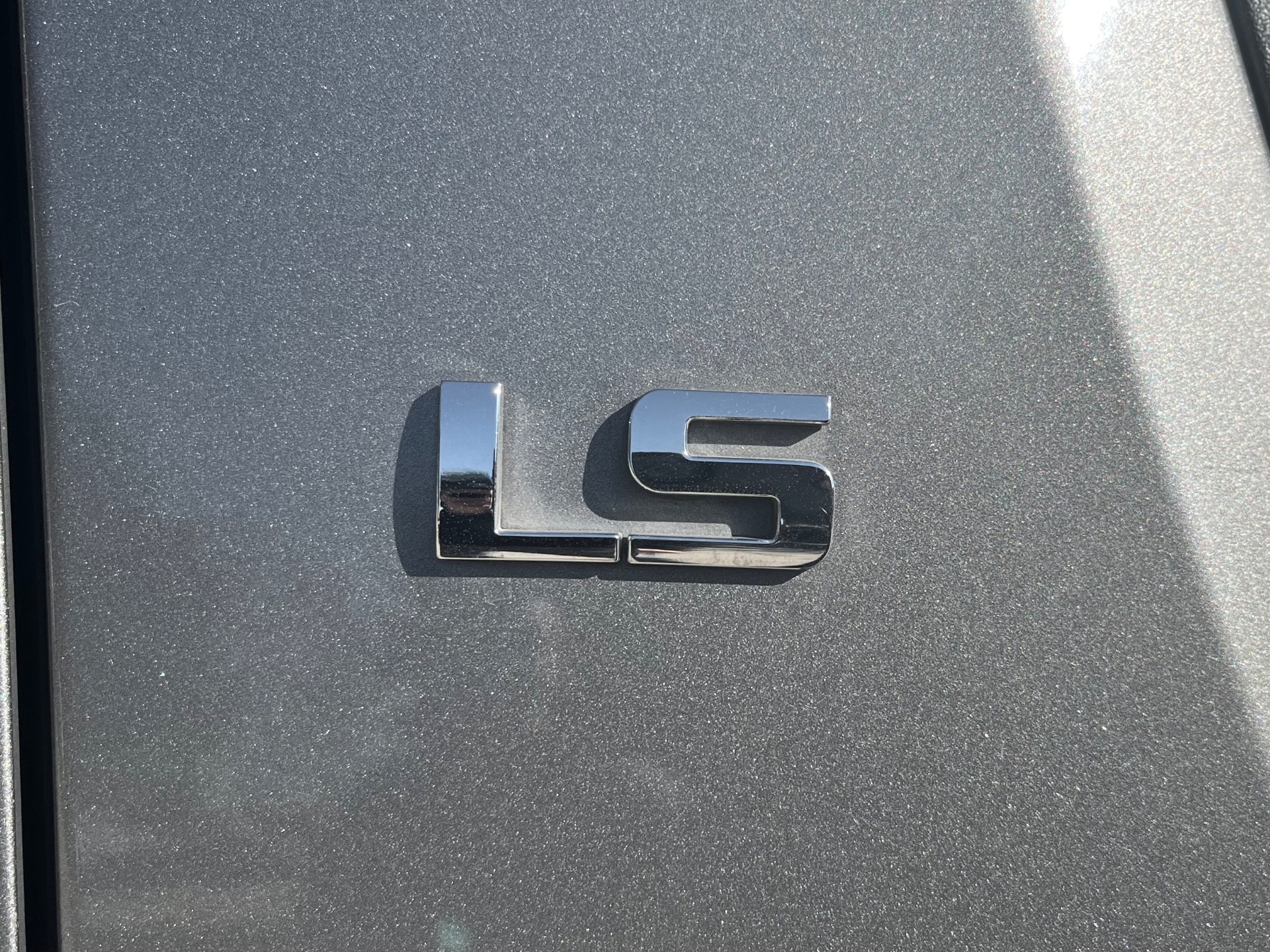 Used-2008-Chevrolet-Avalanche-LS