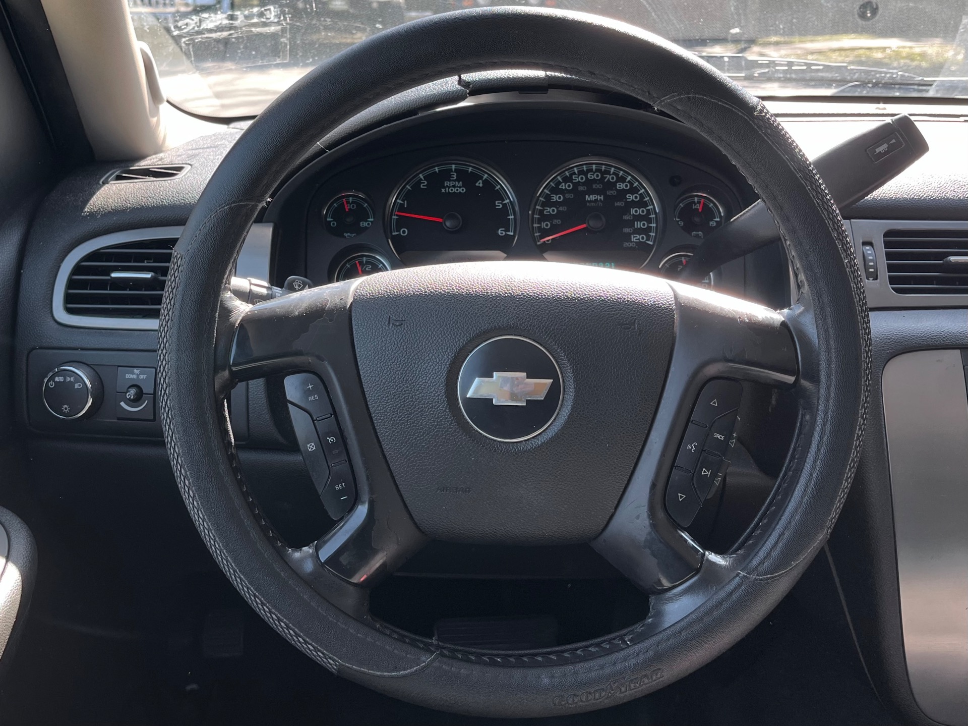 Used-2008-Chevrolet-Avalanche-LS