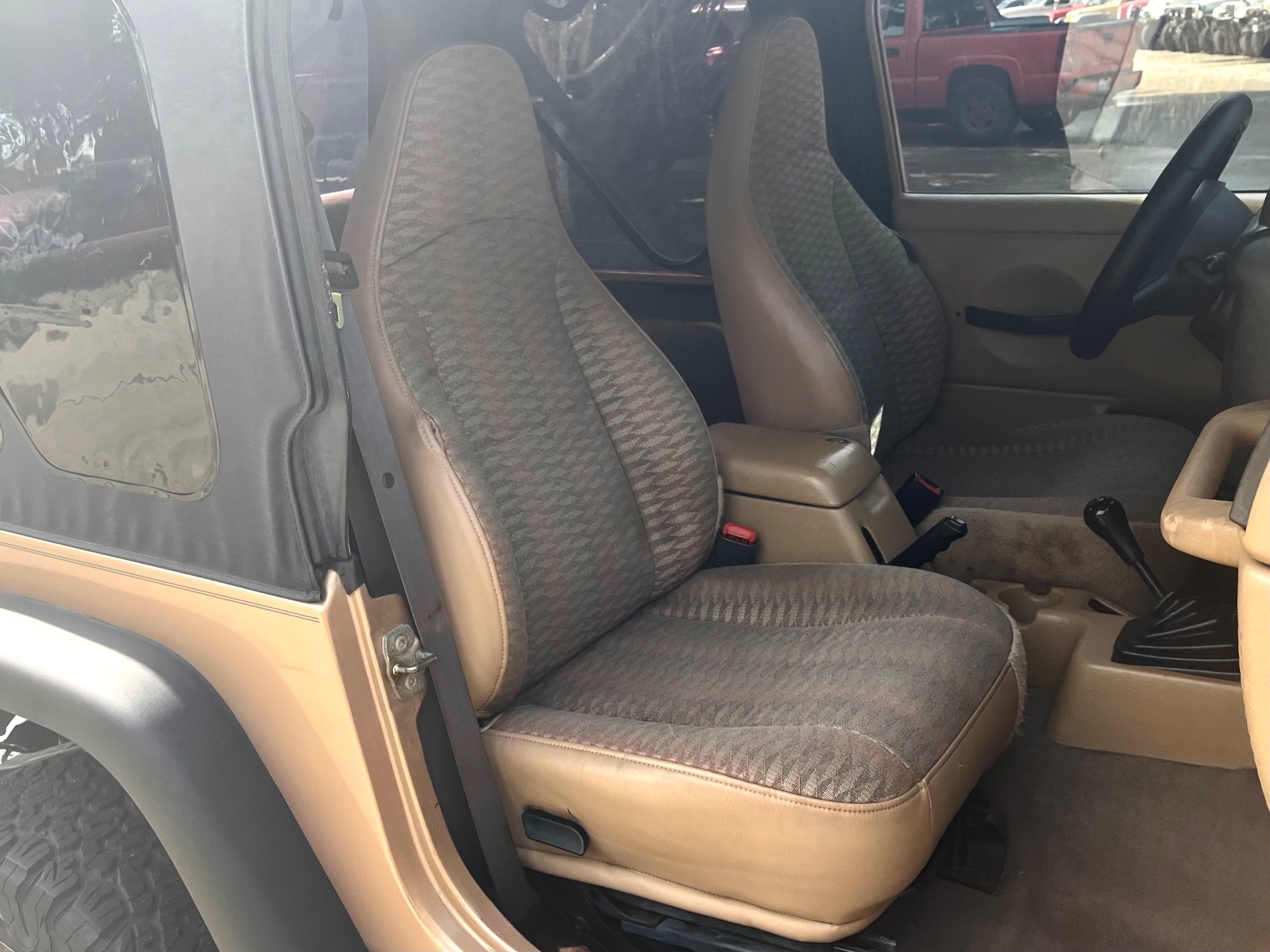 Used-1999-Jeep-Wrangler-Sport