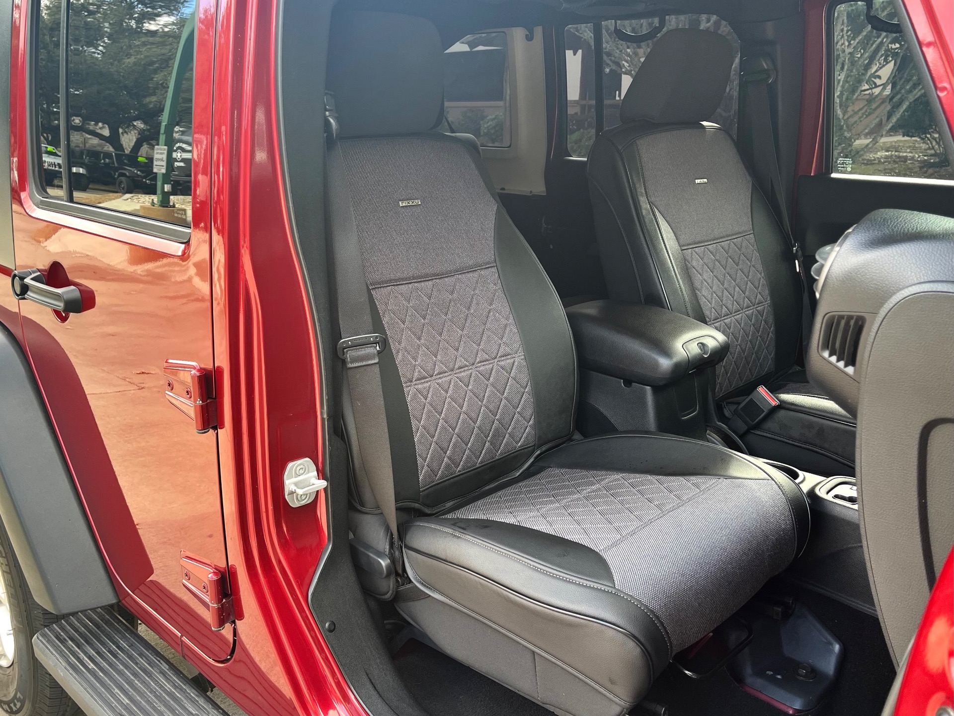Used-2011-Jeep-Wrangler-Unlimited-Sport