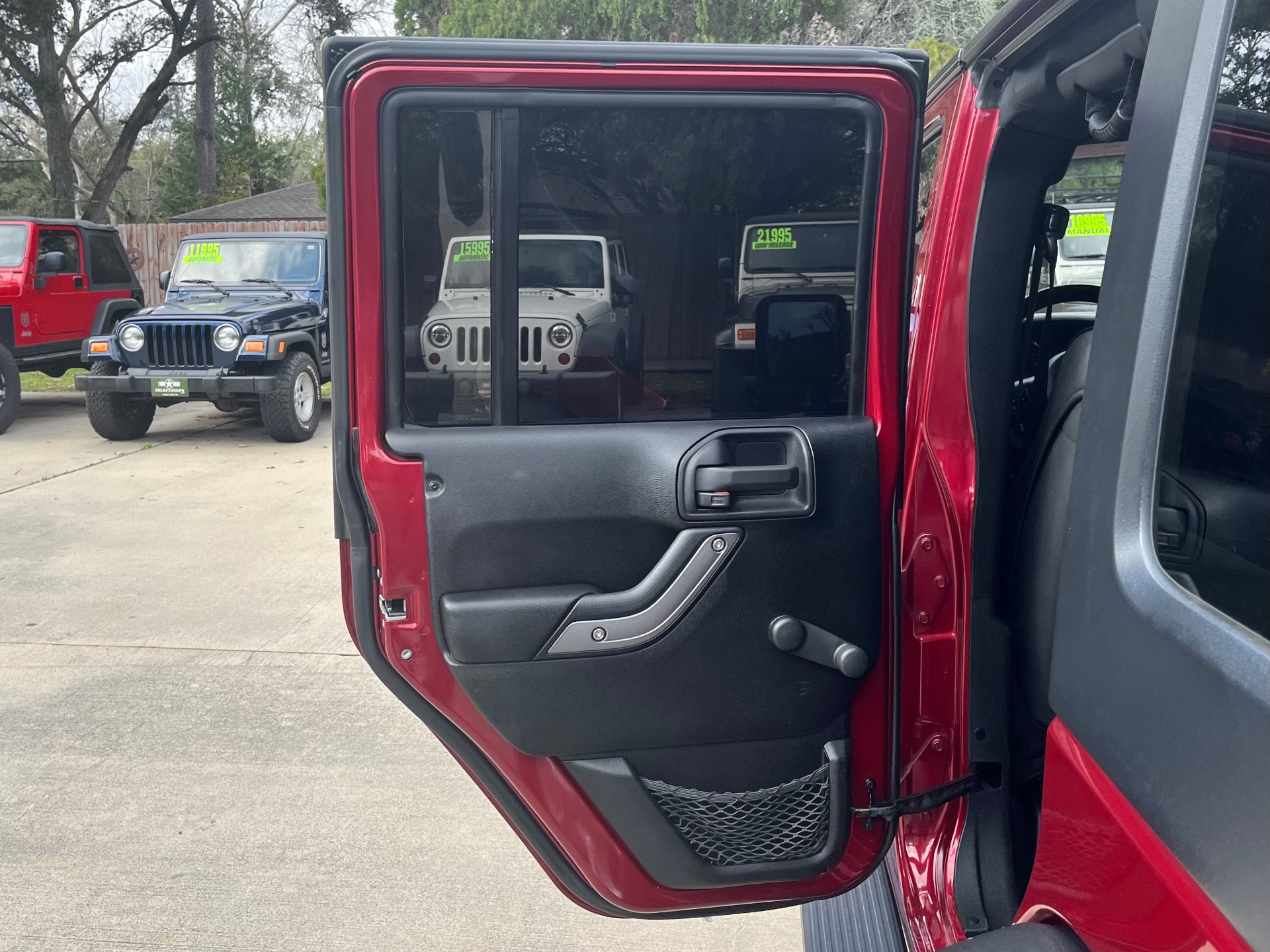 Used-2011-Jeep-Wrangler-Unlimited-Sport