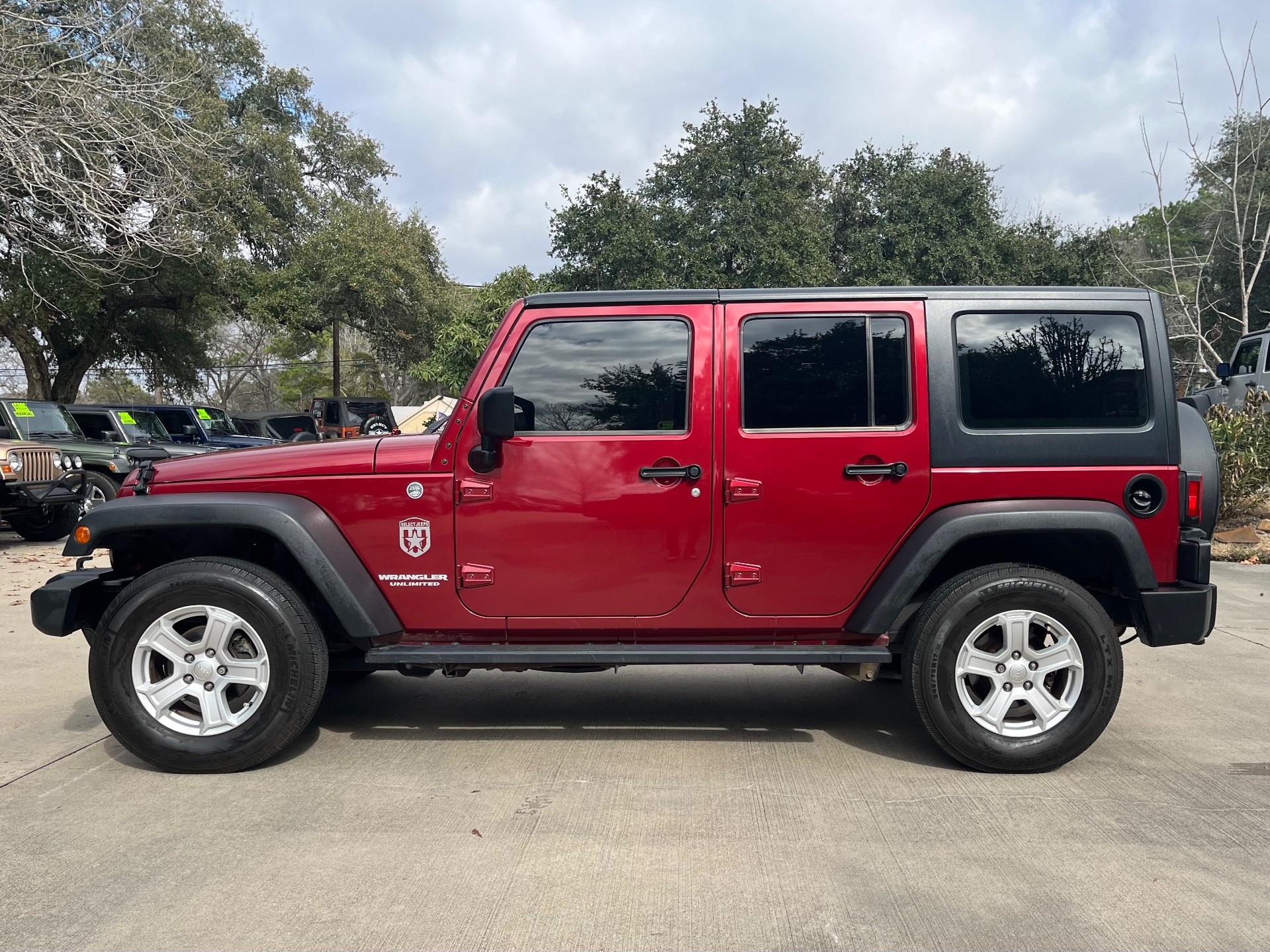 Used-2011-Jeep-Wrangler-Unlimited-Sport