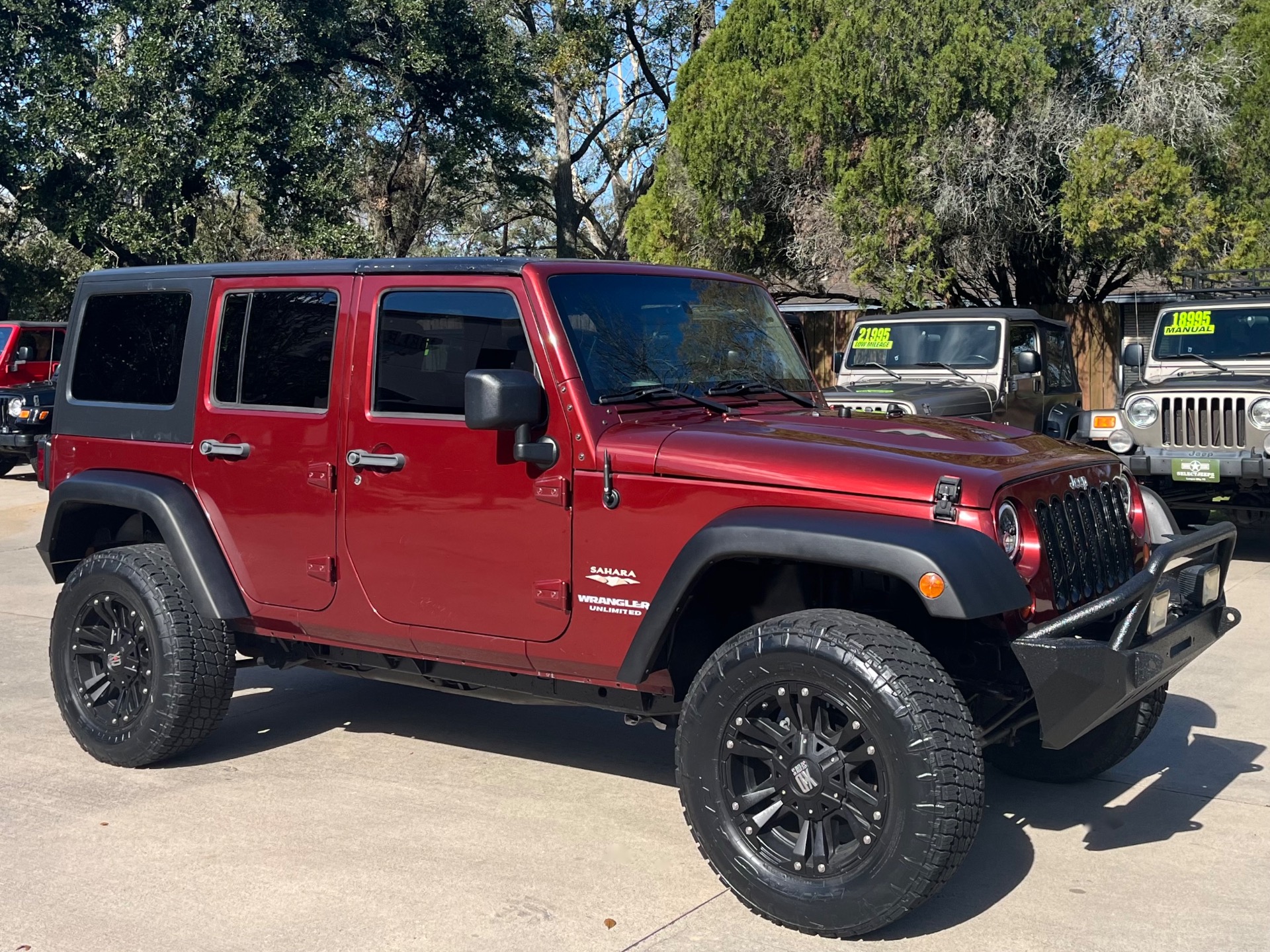 Used-2010-Jeep-Wrangler-Unlimited-Sahara