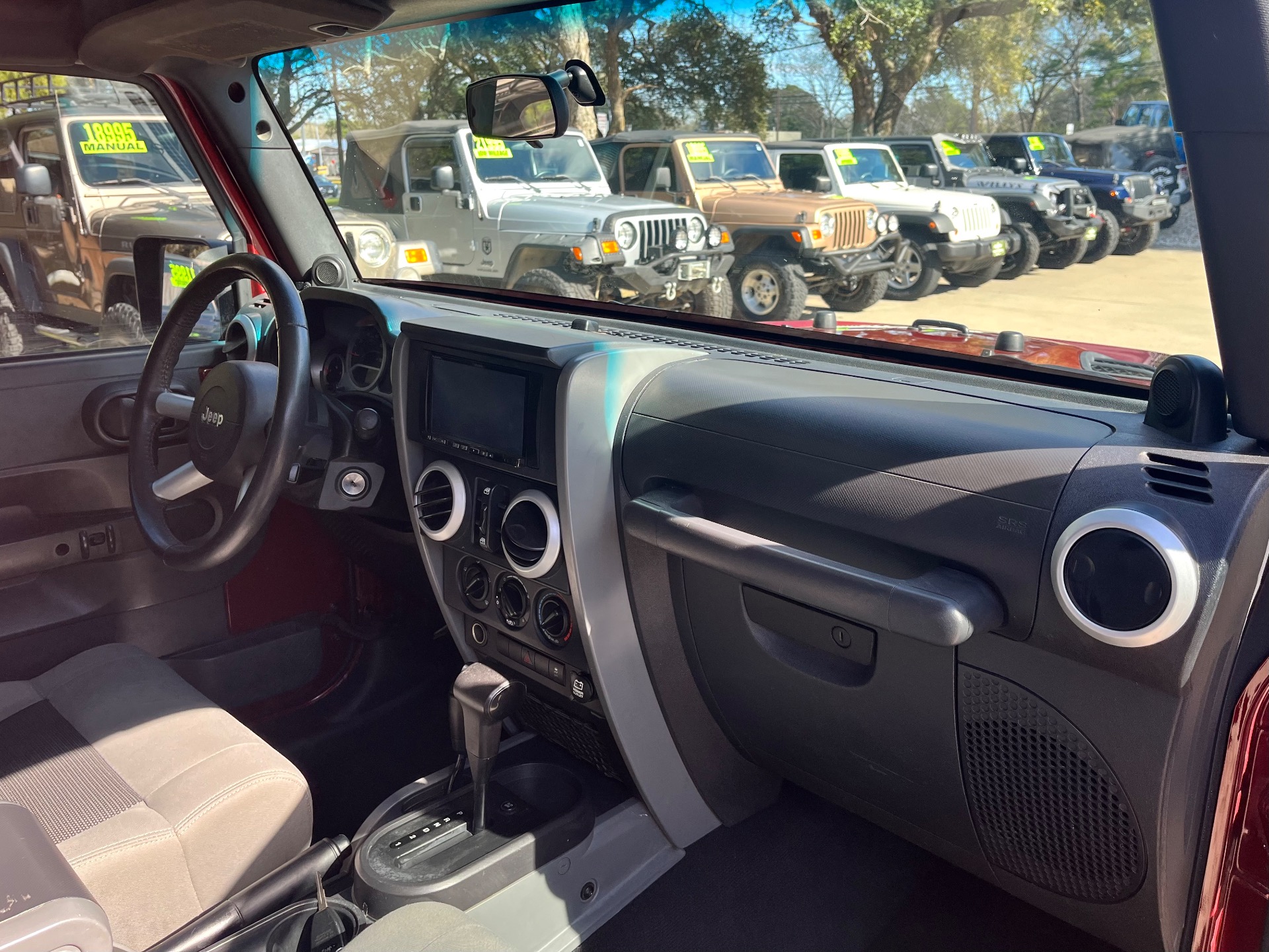 Used-2010-Jeep-Wrangler-Unlimited-Sahara