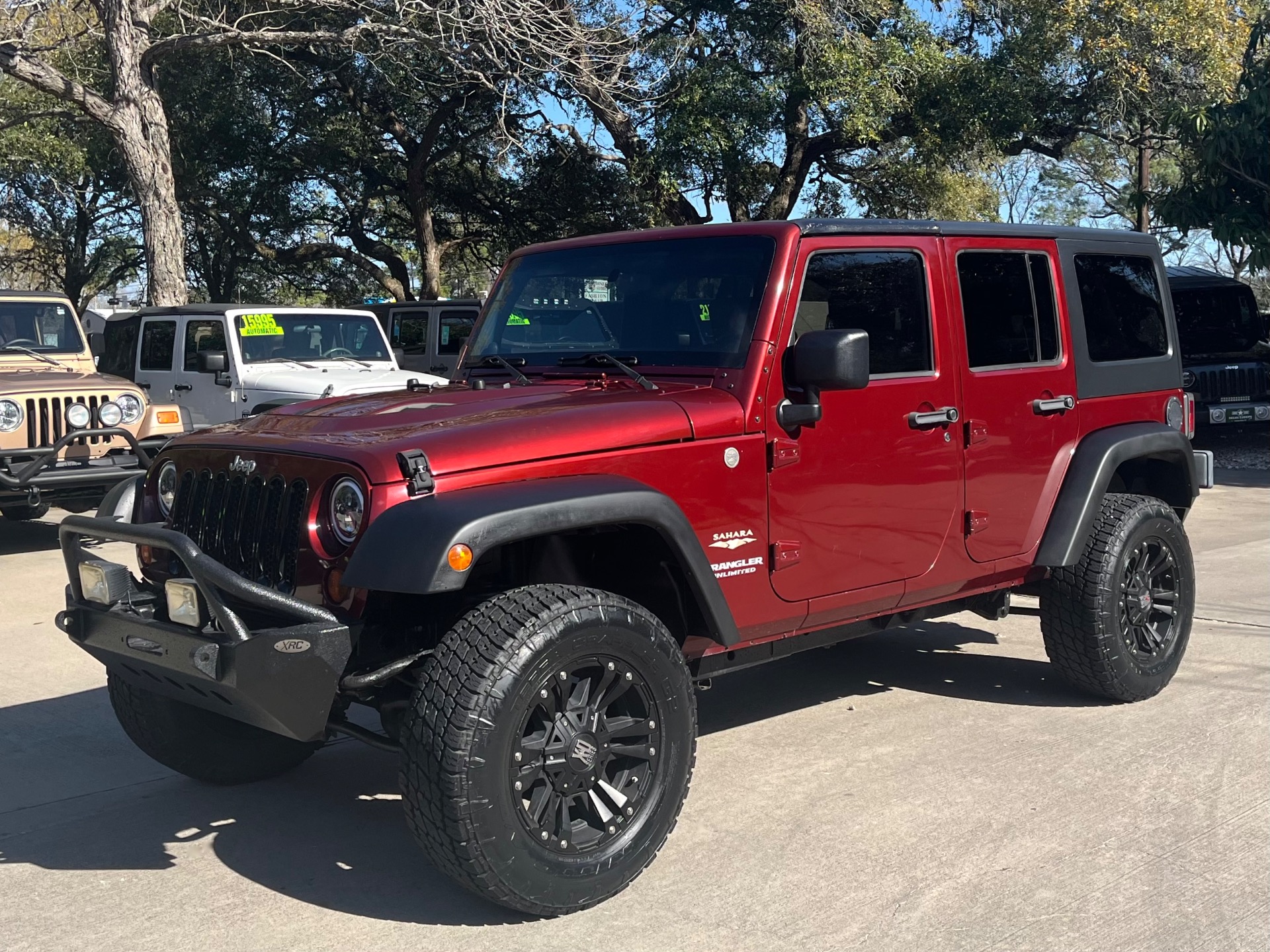 Used-2010-Jeep-Wrangler-Unlimited-Sahara