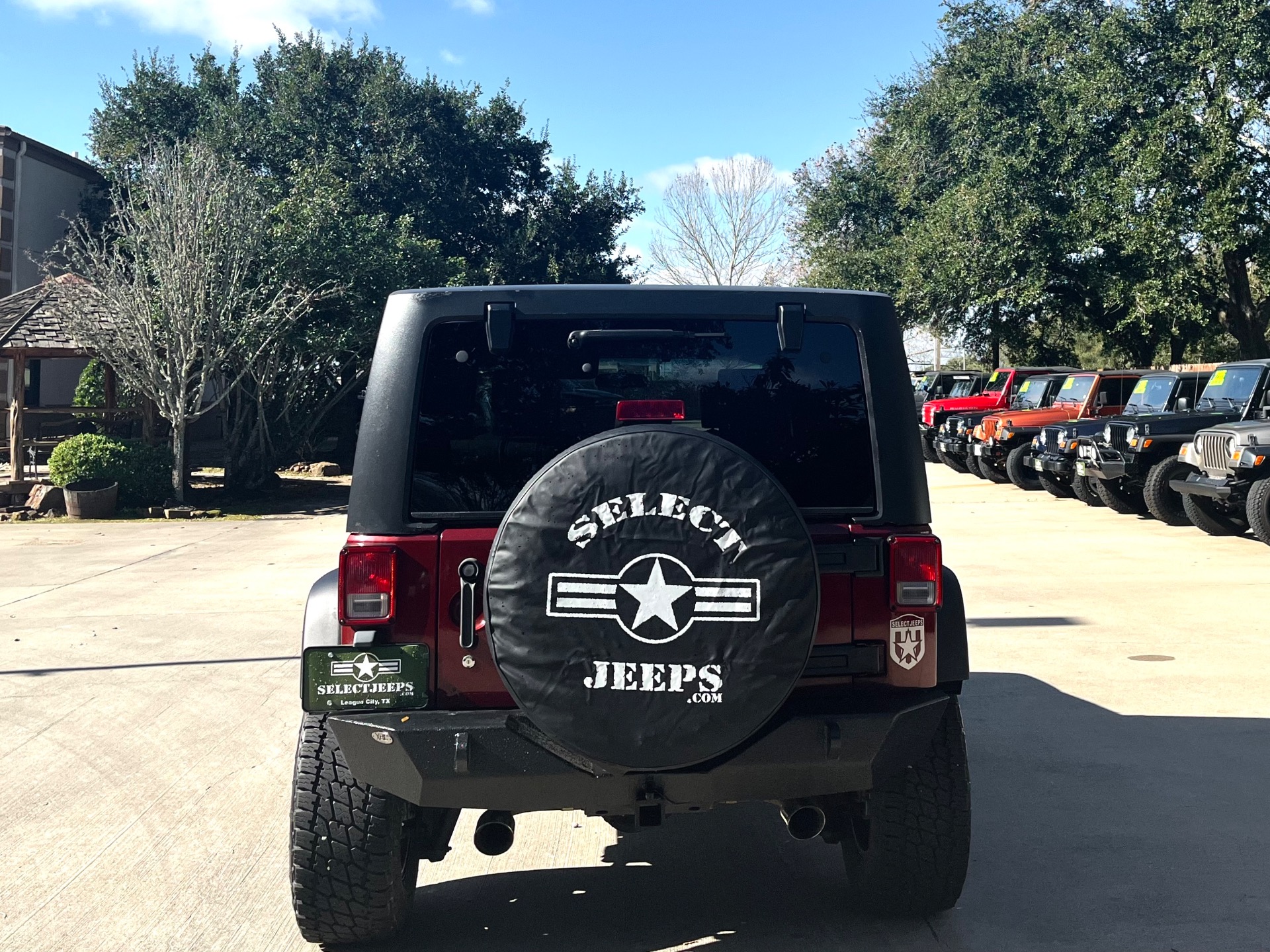 Used-2010-Jeep-Wrangler-Unlimited-Sahara