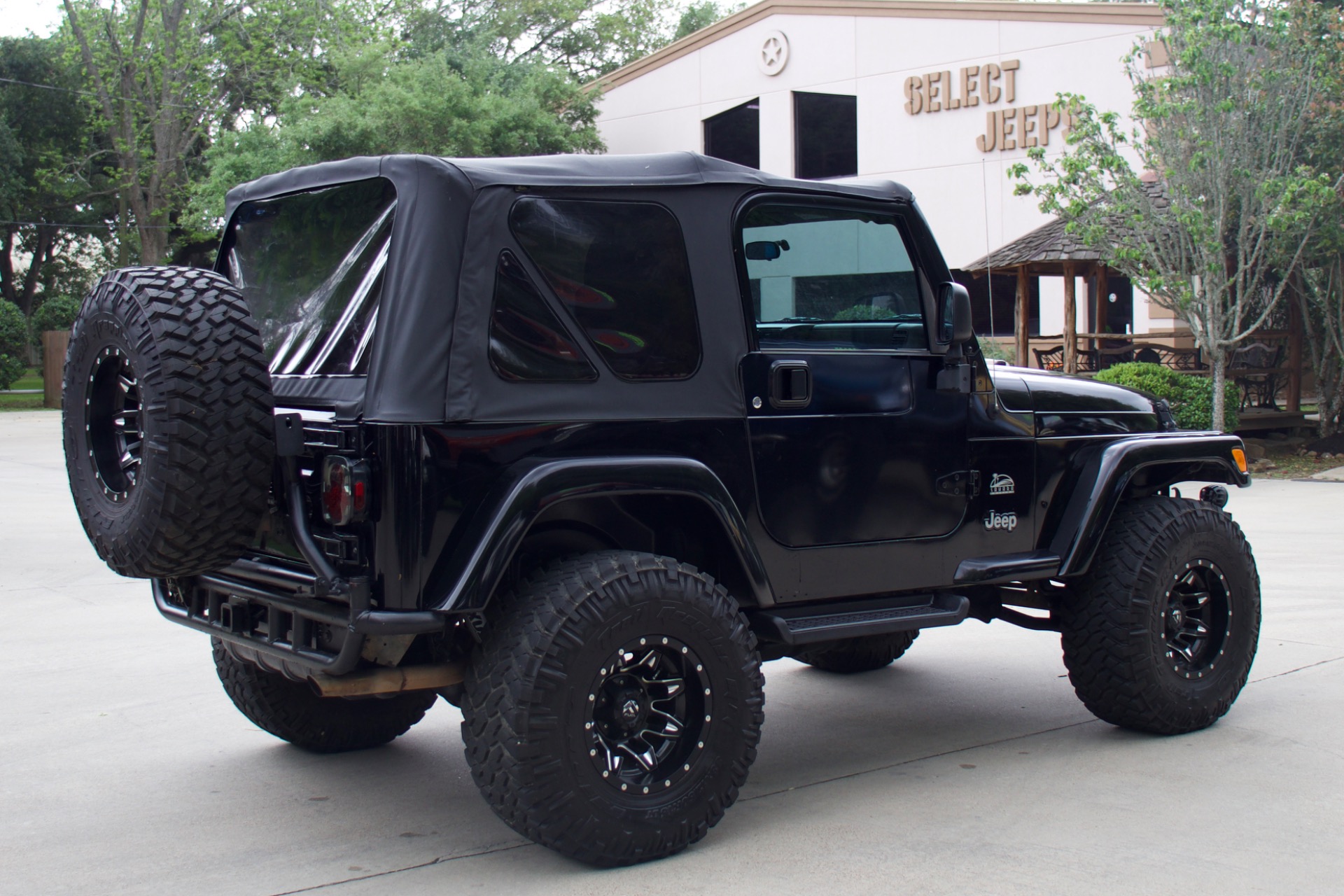 Used-2003-Jeep-Wrangler-Sahara