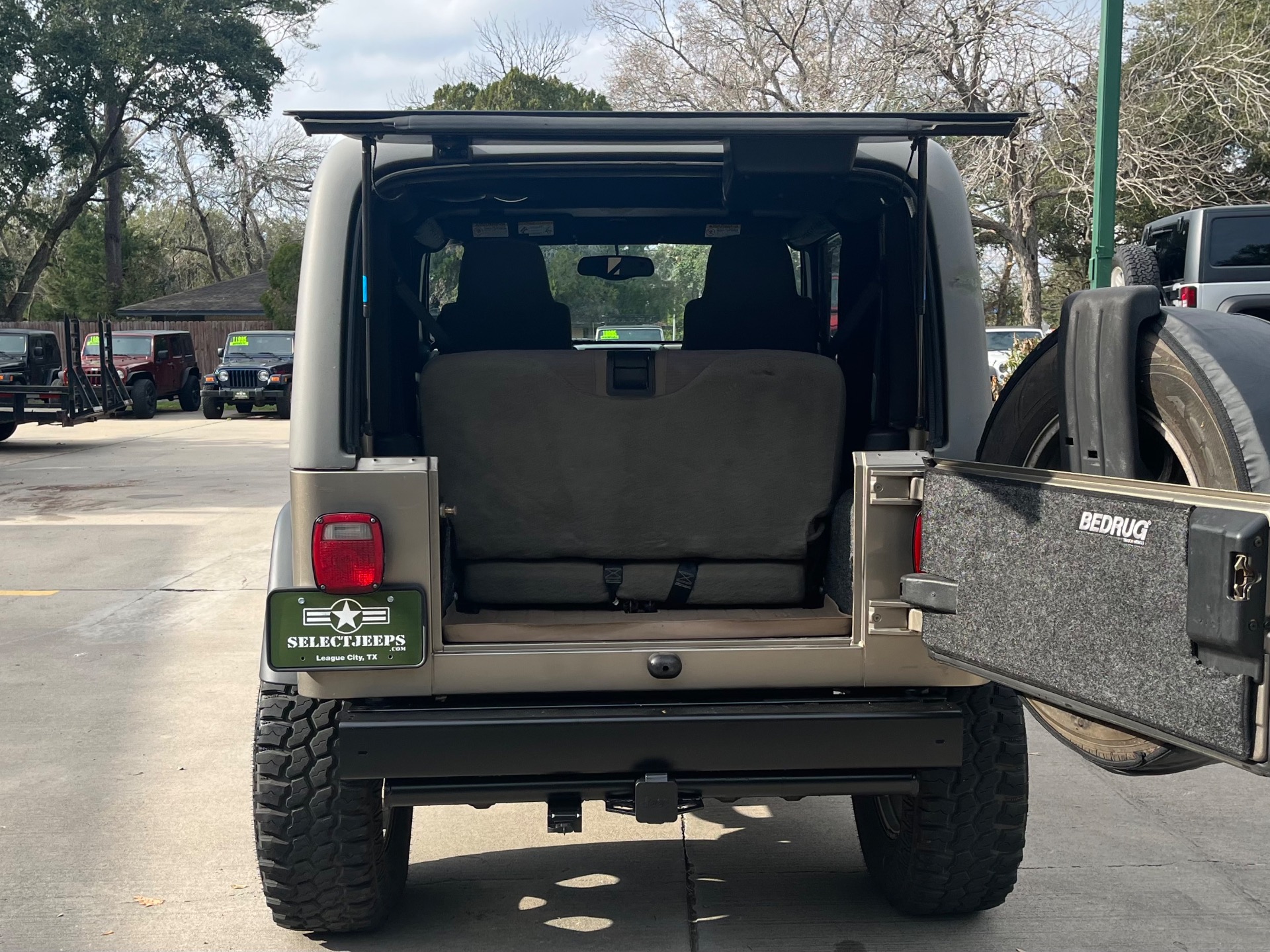 Used-2004-Jeep-Wrangler