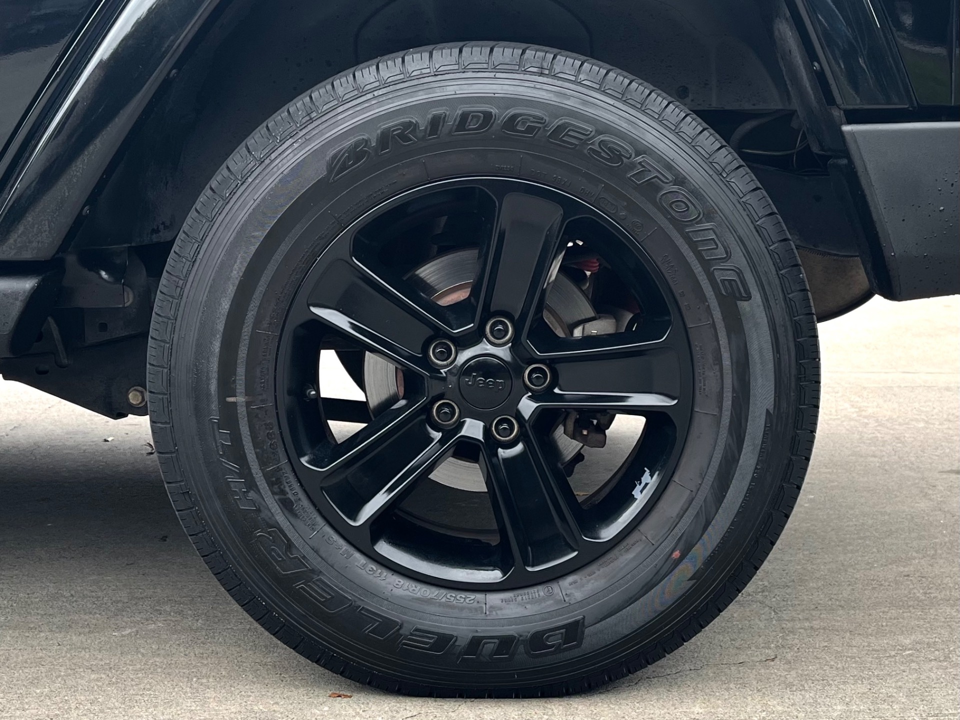 Used-2011-Jeep-Wrangler-Unlimited-Sahara