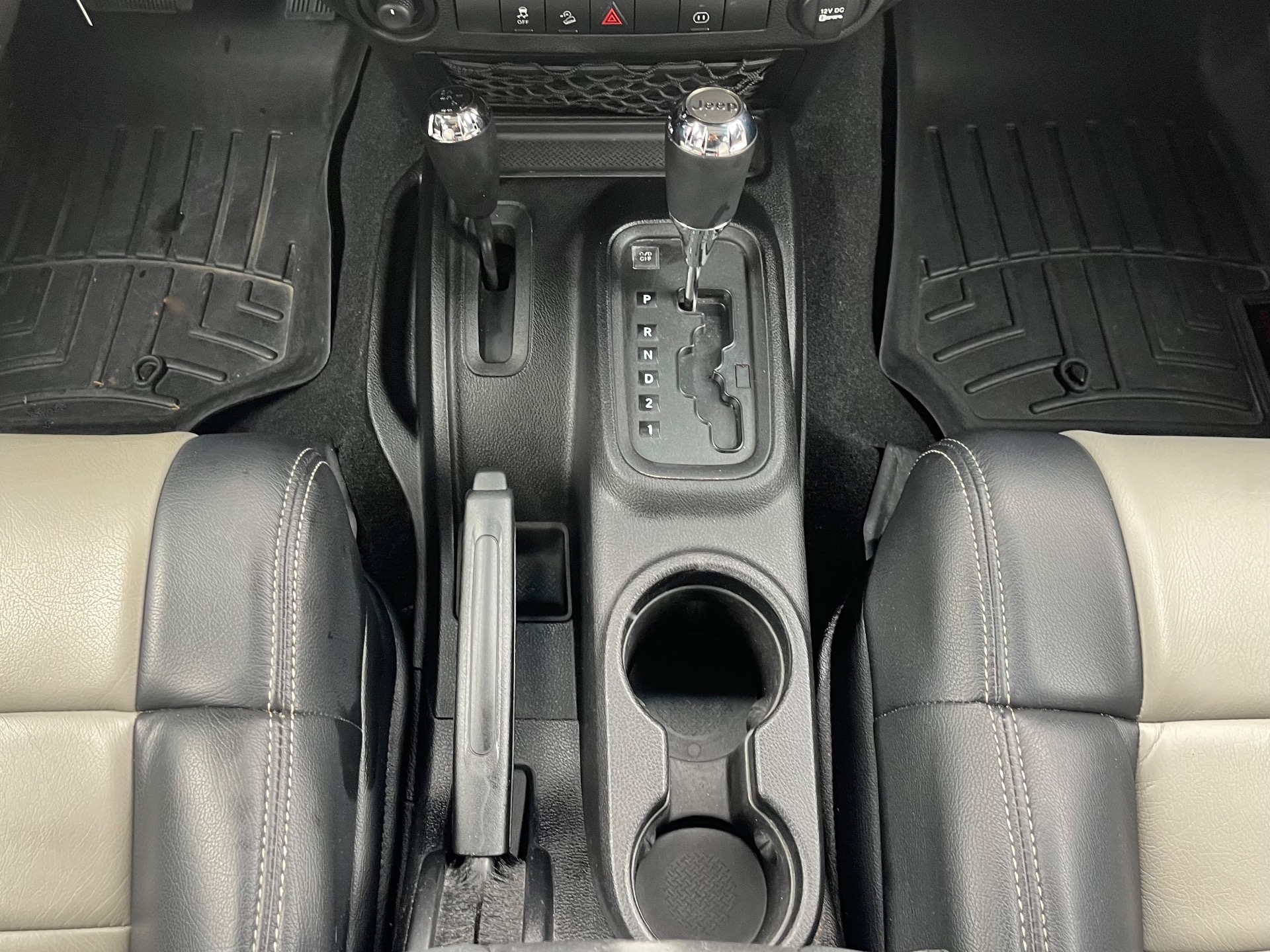 Used-2011-Jeep-Wrangler-Unlimited-Sahara