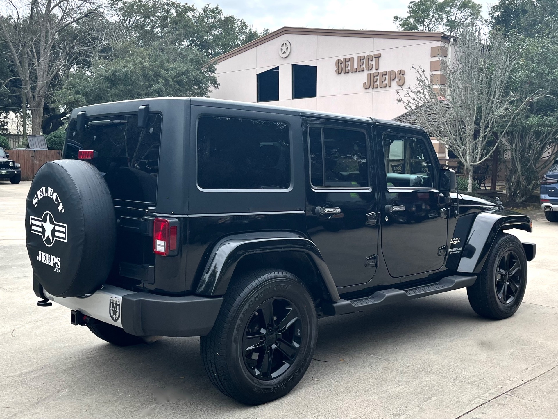 Used-2011-Jeep-Wrangler-Unlimited-Sahara