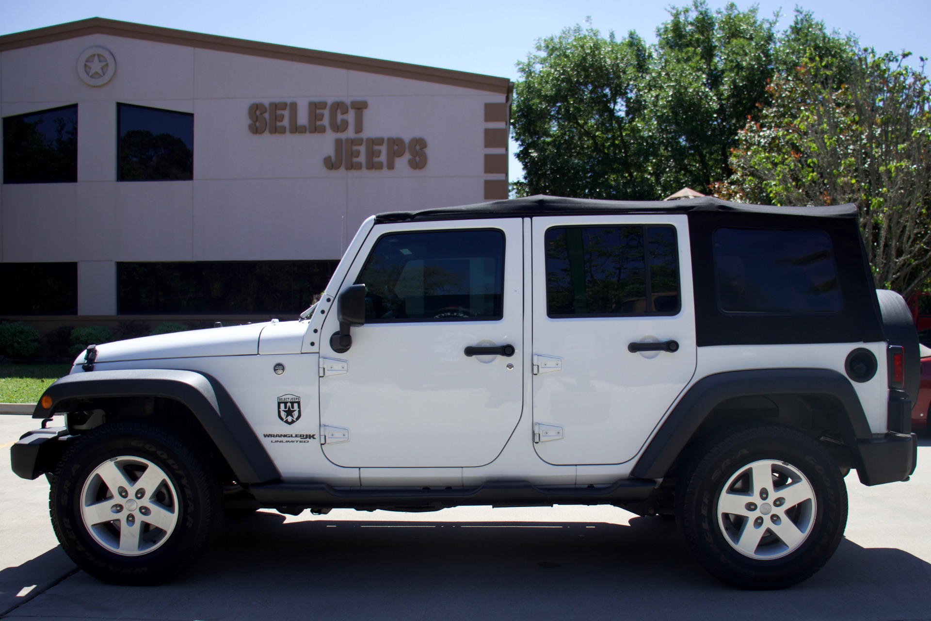 Used-2018-Jeep-Wrangler-JK-Unlimited-Sport