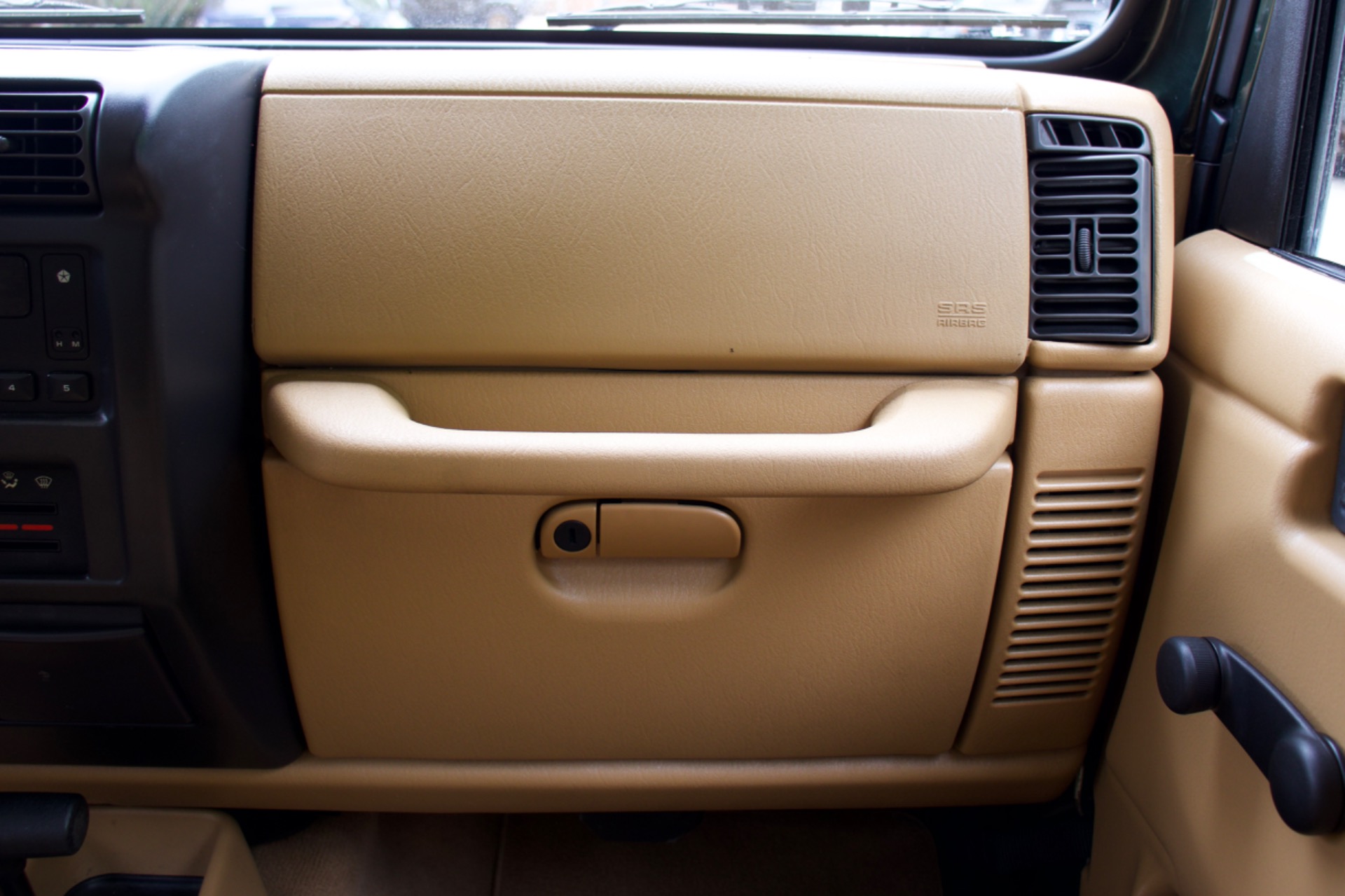 Used-1998-Jeep-Wrangler-Sport