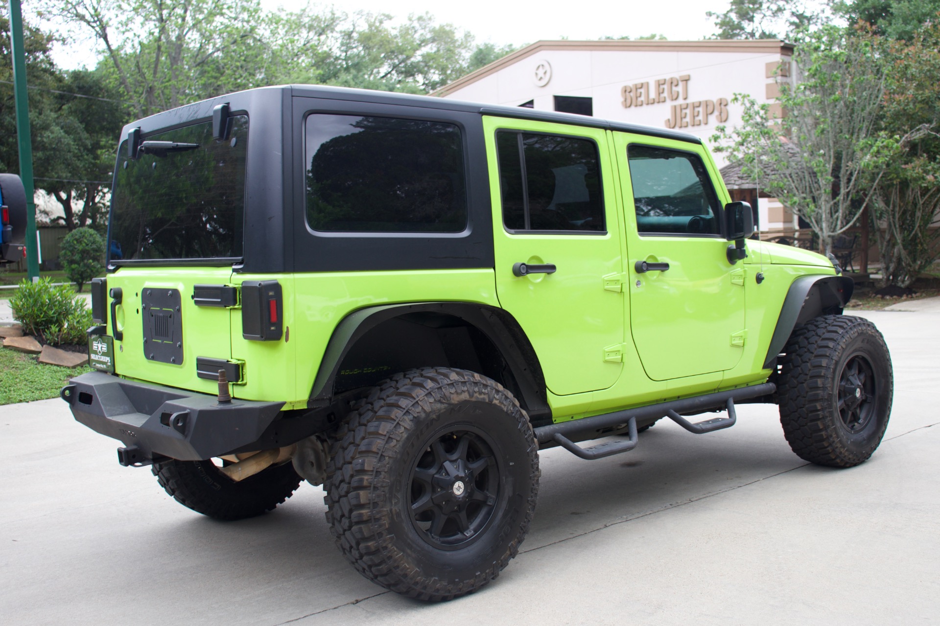 Used-2017-Jeep-Wrangler-Unlimited-Sport