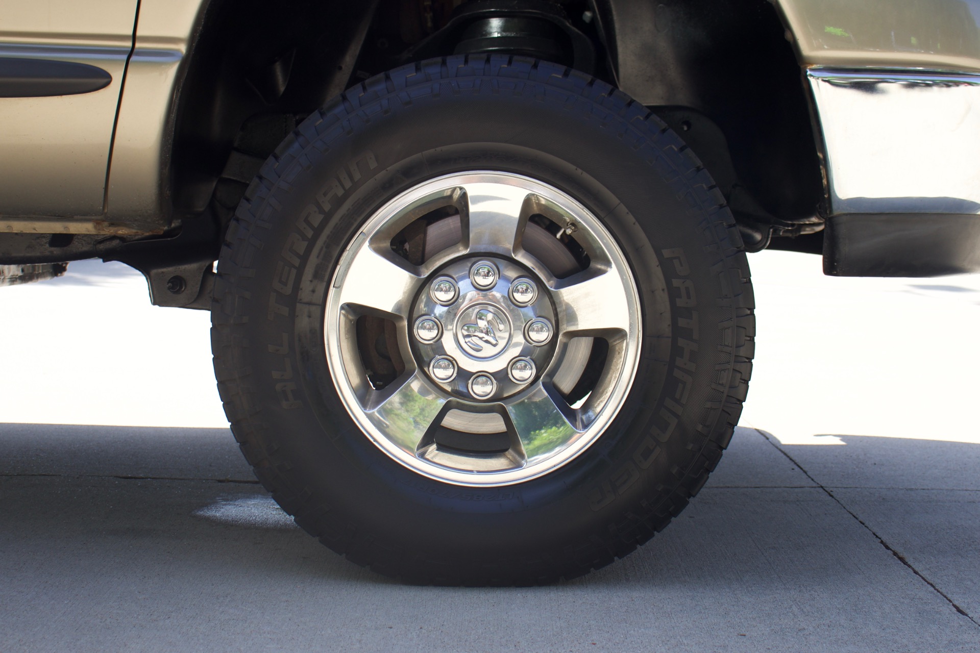 Used-2006-Dodge-Ram-2500-SLT
