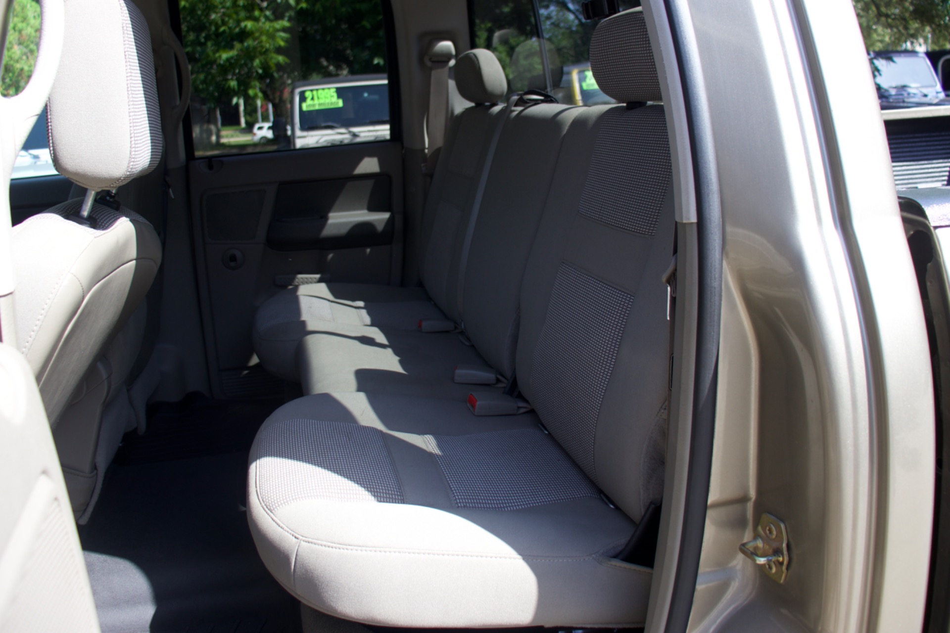 Used-2006-Dodge-Ram-2500-SLT