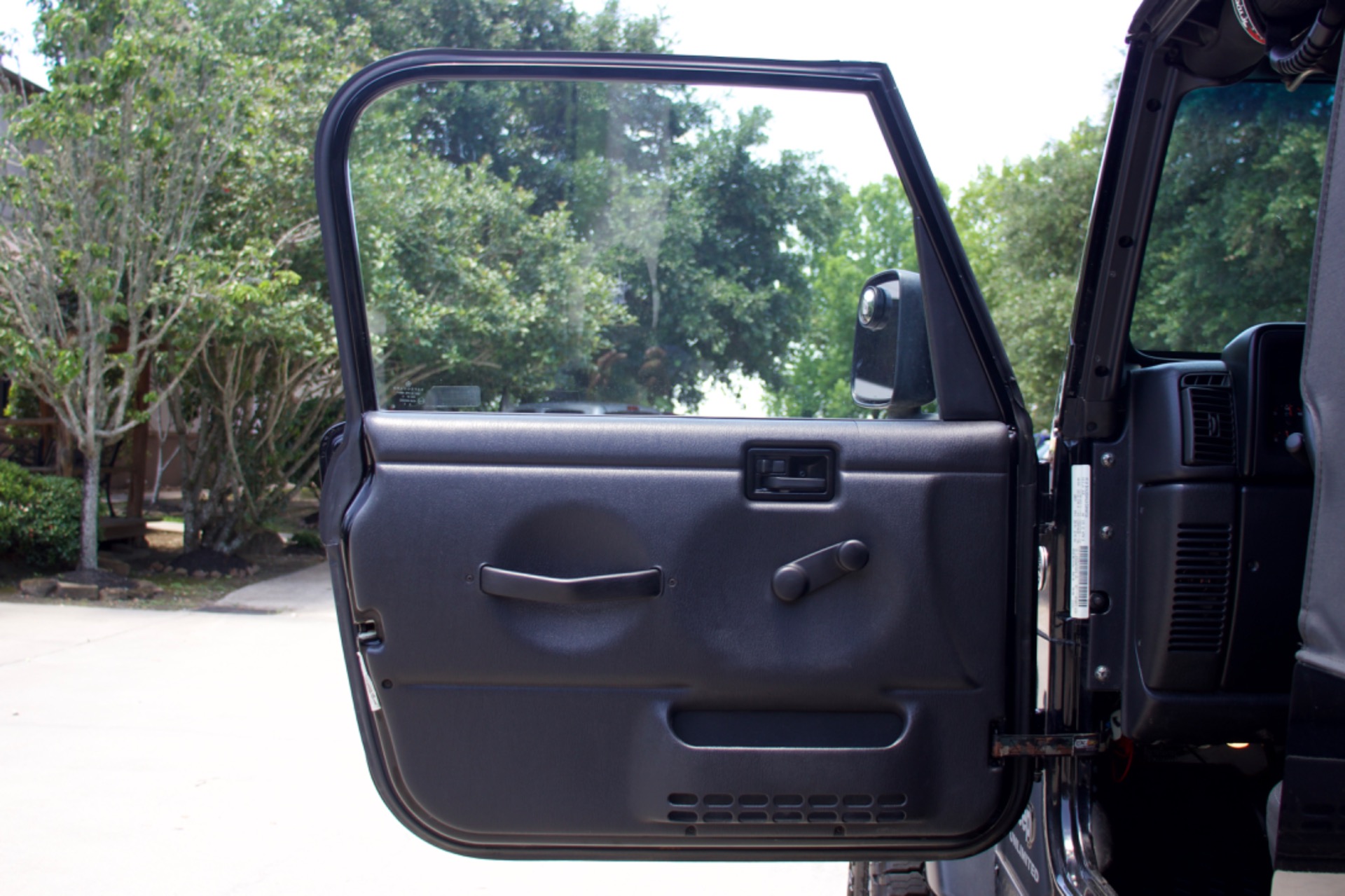 Used-2006-Jeep-Wrangler-Unlimited-Rubicon