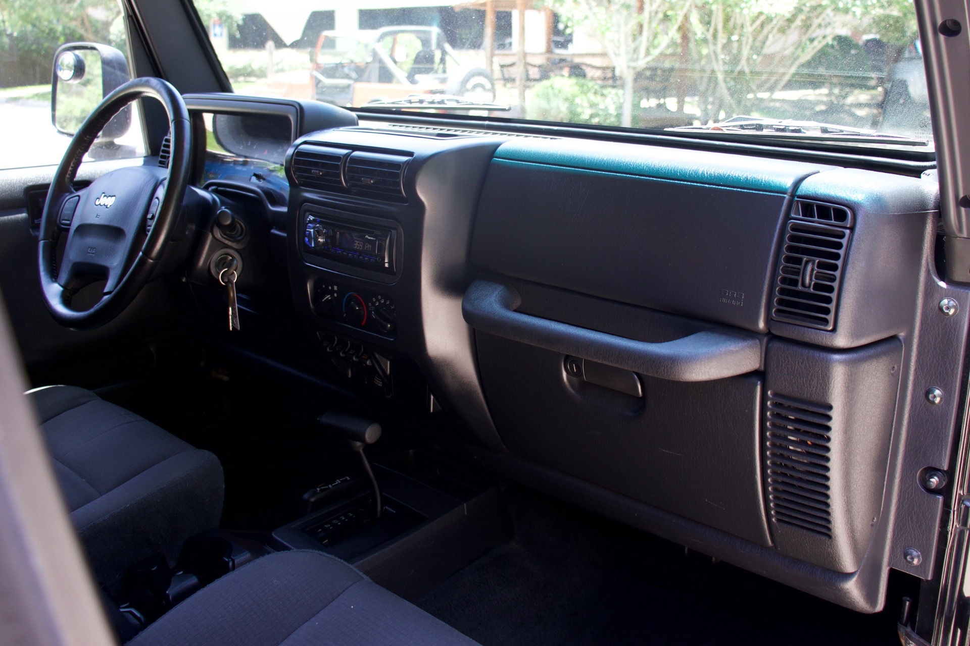 Used-2006-Jeep-Wrangler-Unlimited-Rubicon