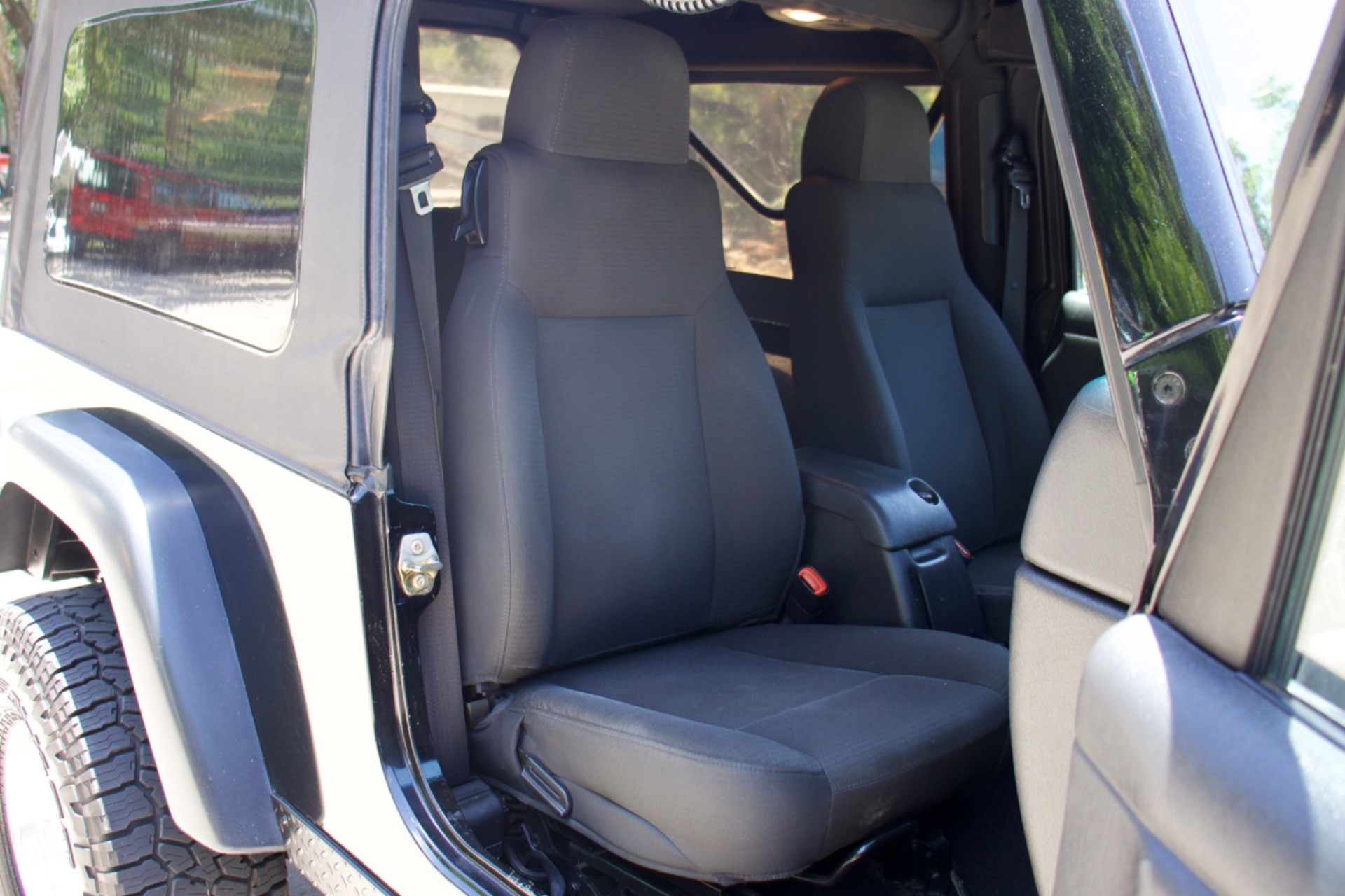 Used-2006-Jeep-Wrangler-Unlimited-Rubicon