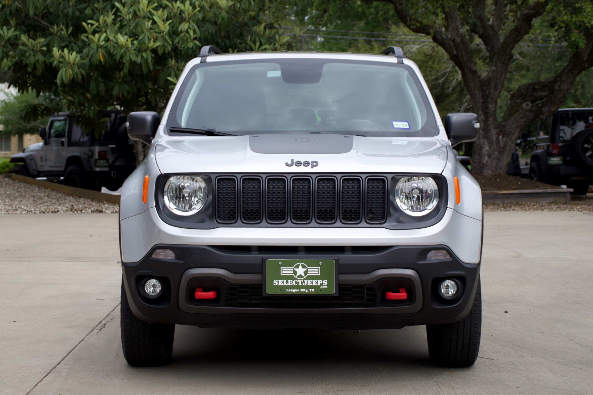 Used-2019-Jeep-Renegade-Trailhawk