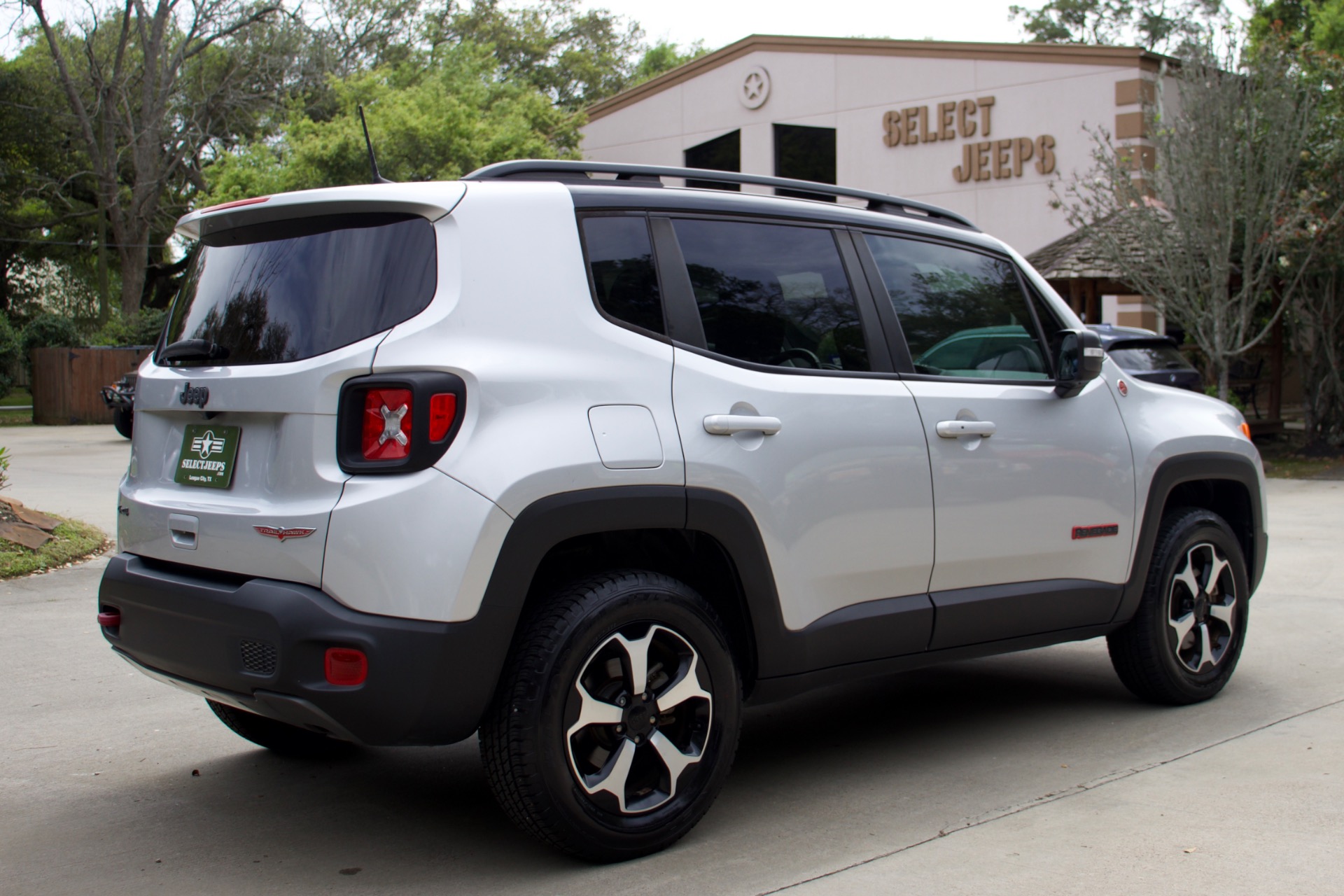 Used-2019-Jeep-Renegade-Trailhawk