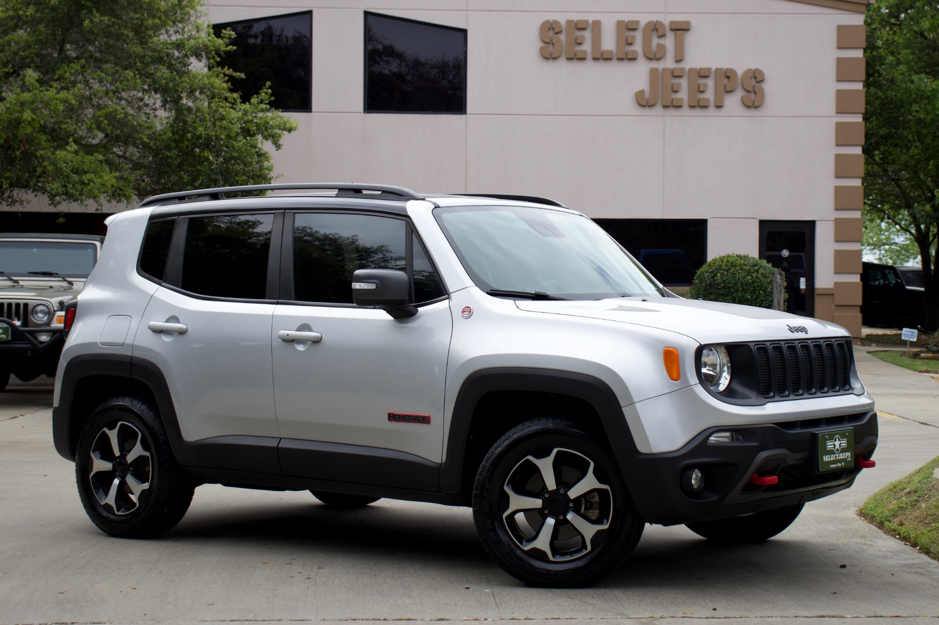 Used-2019-Jeep-Renegade-Trailhawk