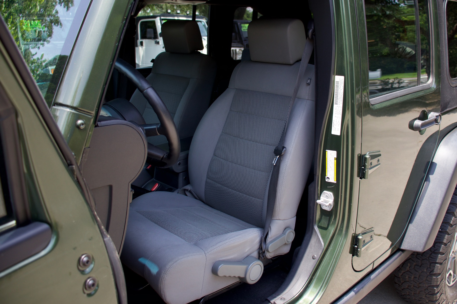 Used-2008-Jeep-Wrangler-Unlimited-Rubicon