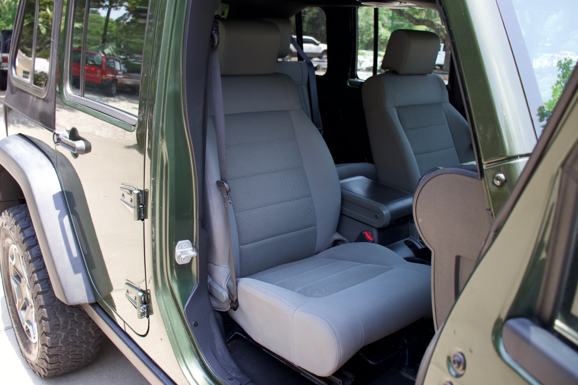 Used-2008-Jeep-Wrangler-Unlimited-Rubicon