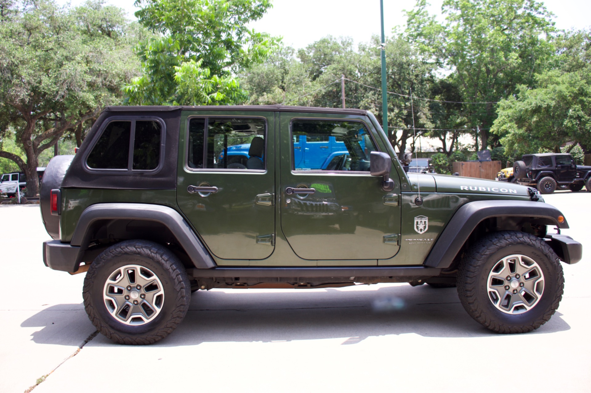 Used-2008-Jeep-Wrangler-Unlimited-Rubicon
