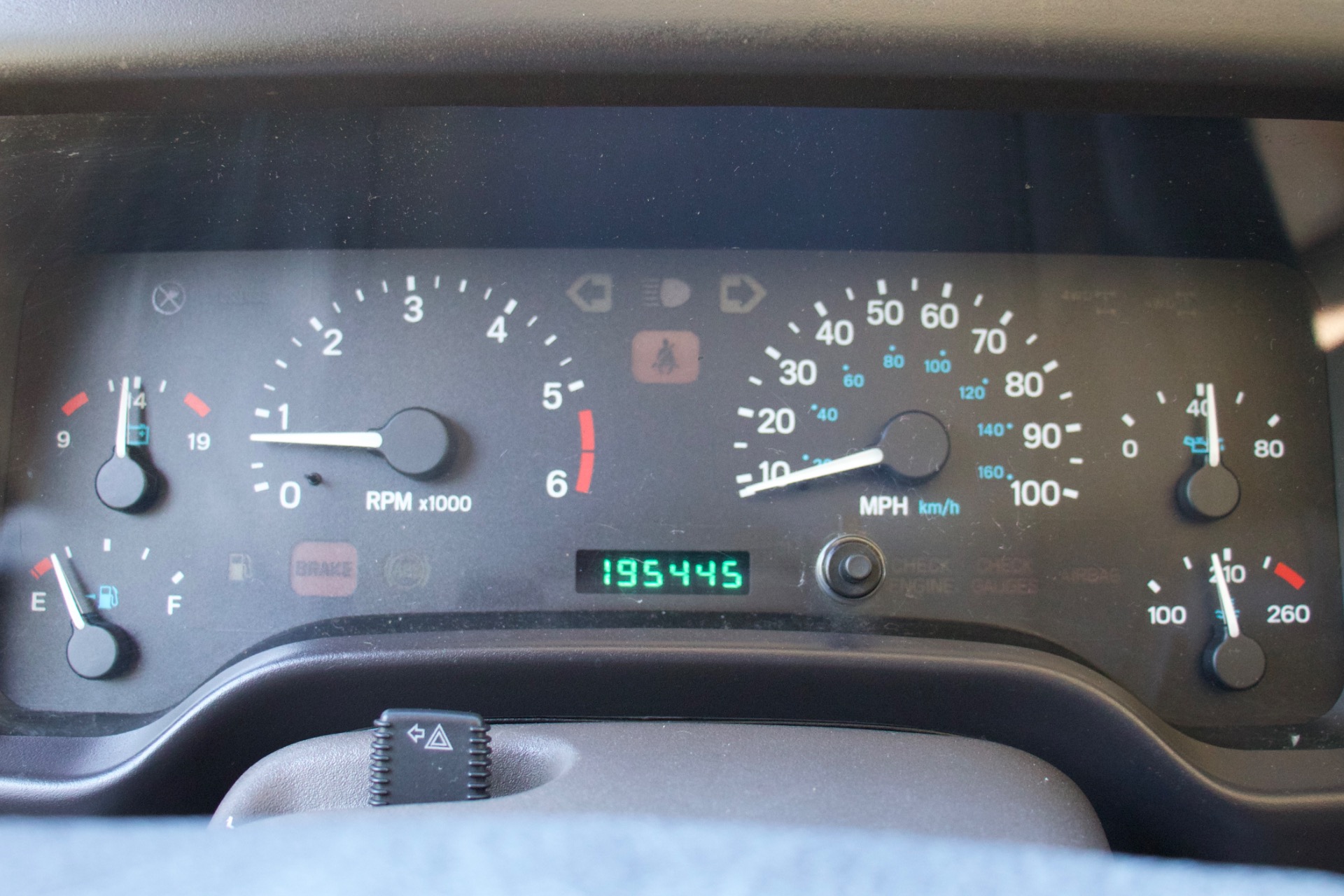 Used-1998-Jeep-Wrangler-Sport