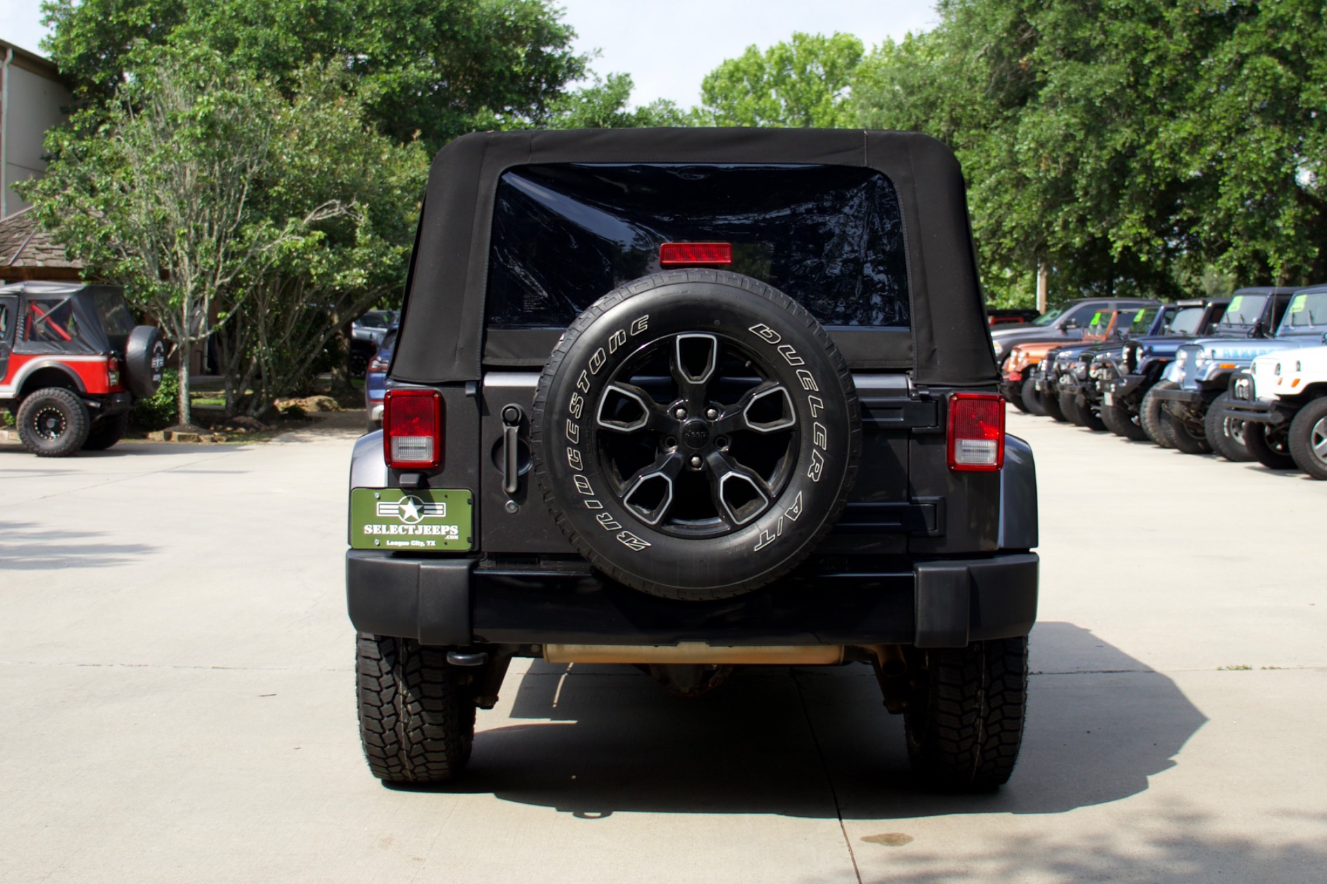 Used-2018-Jeep-Wrangler-JK-Unlimited-Altitude