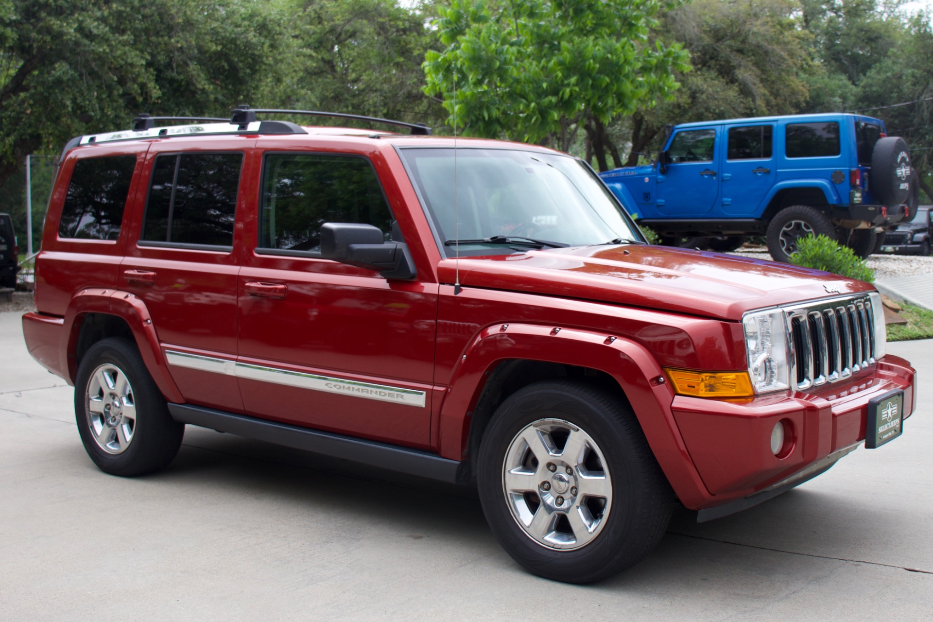 Used-2006-Jeep-Commander-Limited