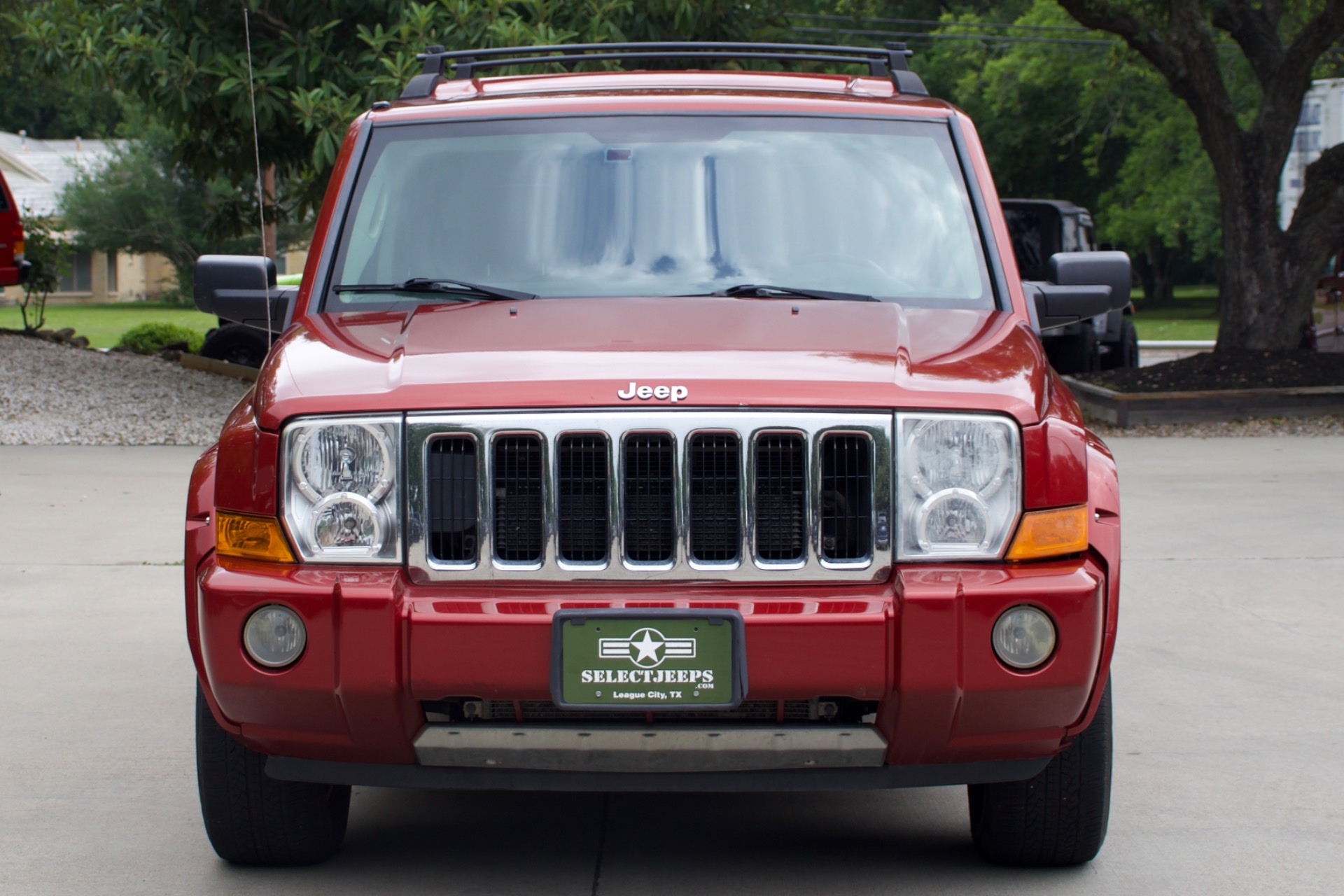 Used-2006-Jeep-Commander-Limited