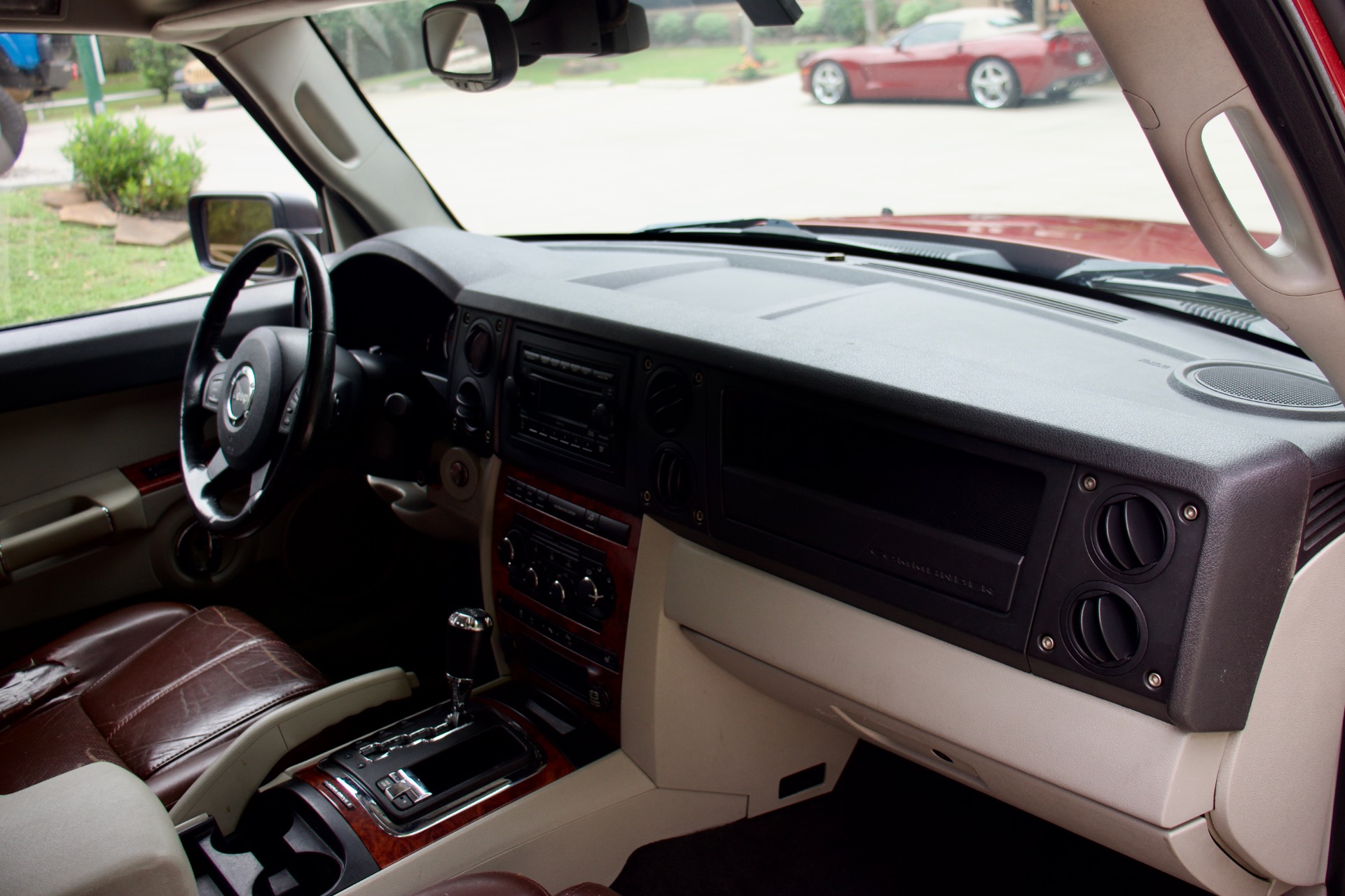 Used-2006-Jeep-Commander-Limited