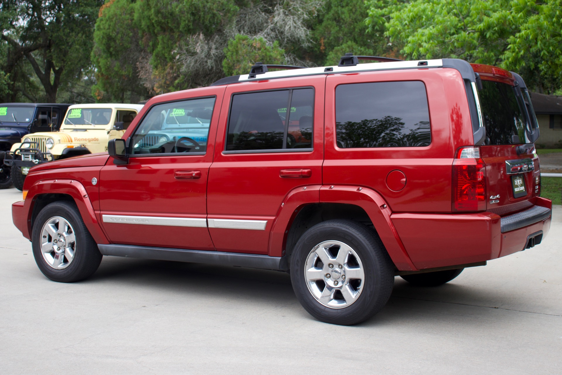 Used-2006-Jeep-Commander-Limited