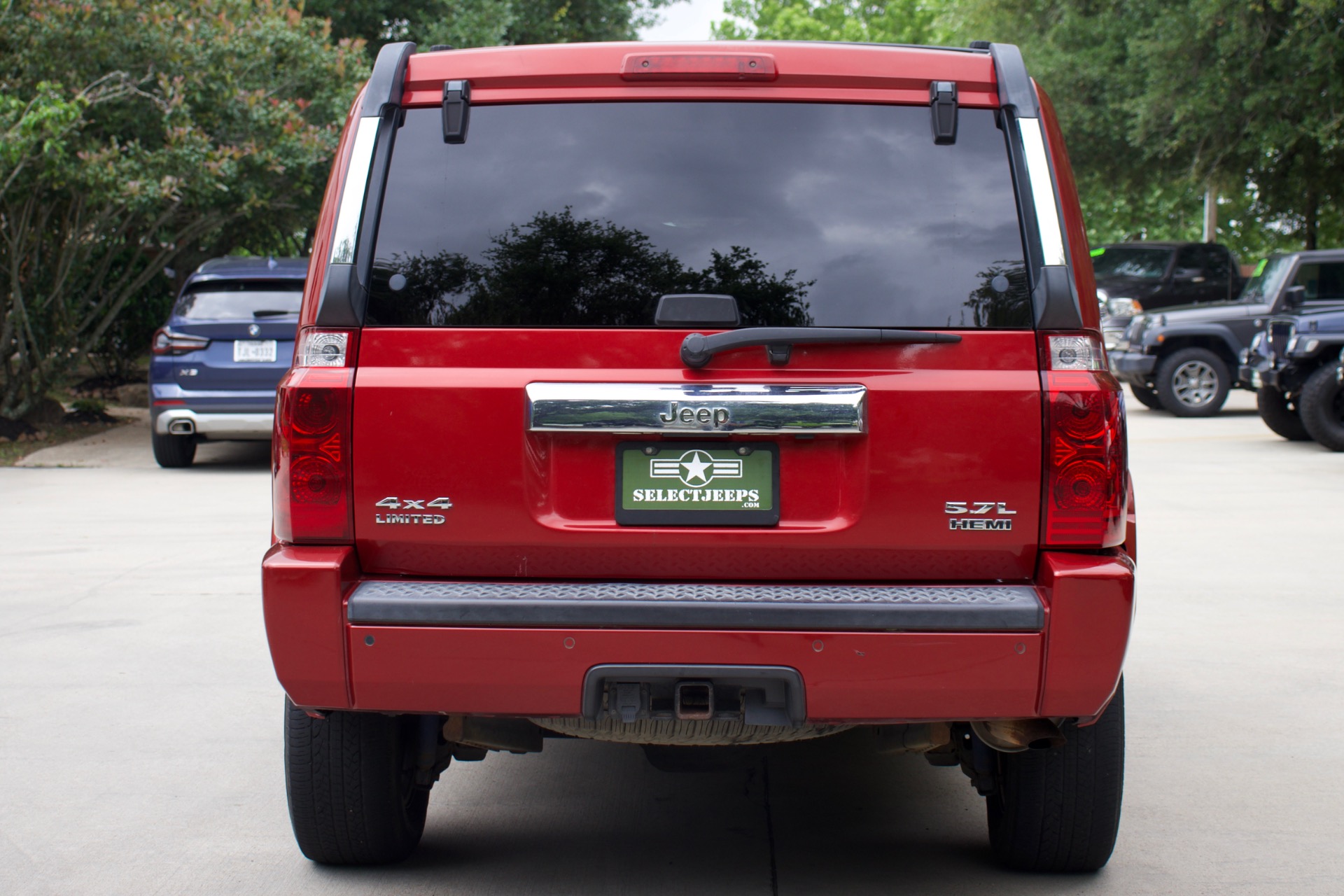 Used-2006-Jeep-Commander-Limited