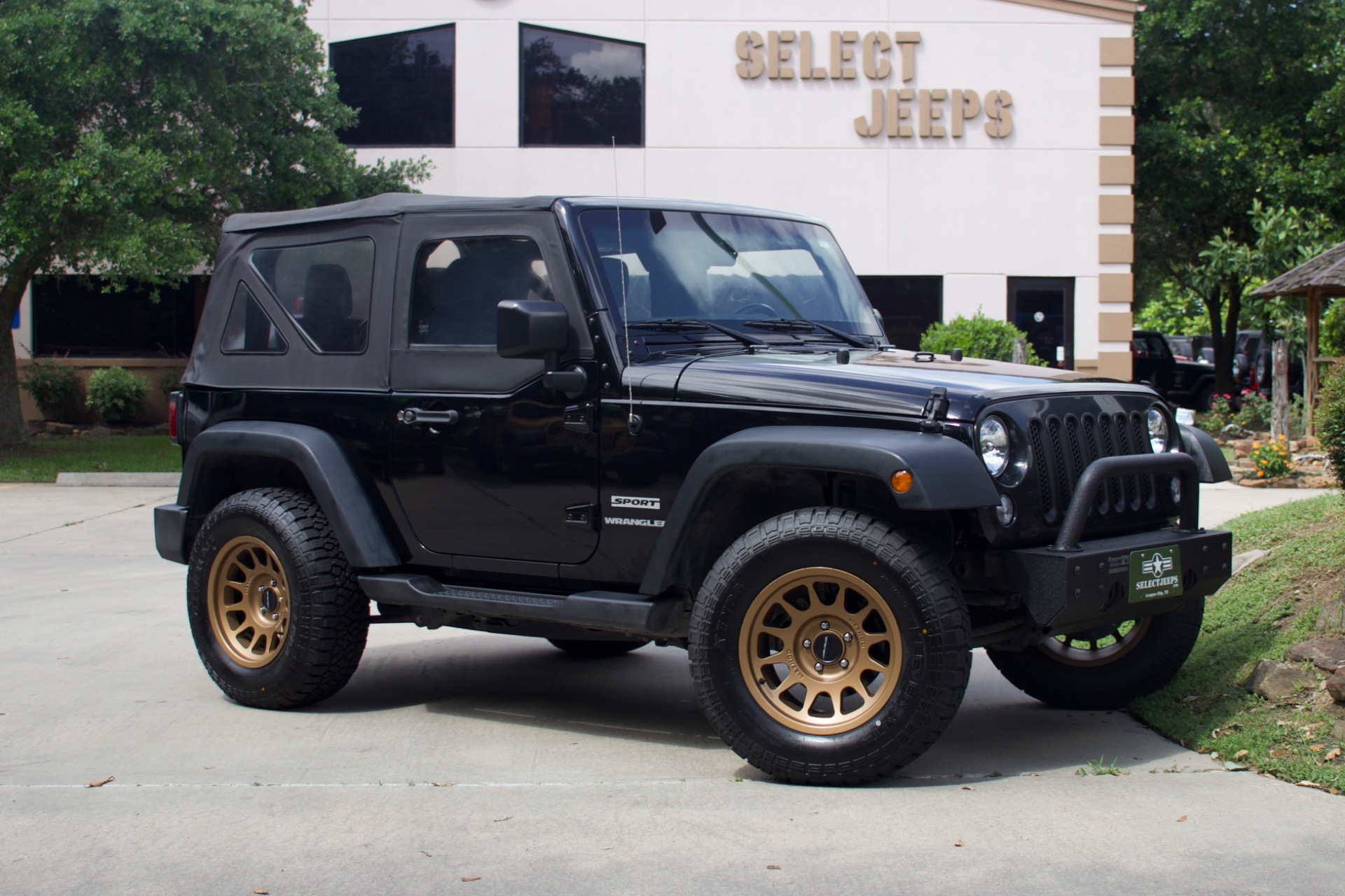 Used-2017-Jeep-Wrangler-Sport