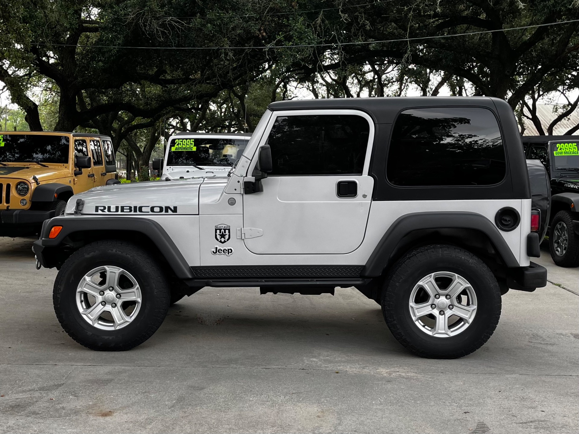Used-2004-Jeep-Wrangler-Rubicon