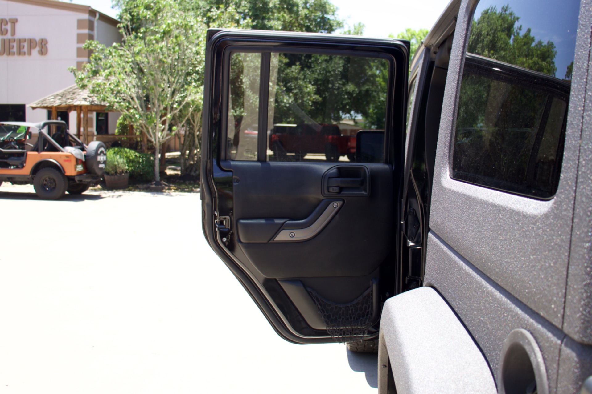 Used-2014-Jeep-Wrangler-Unlimited-Sport