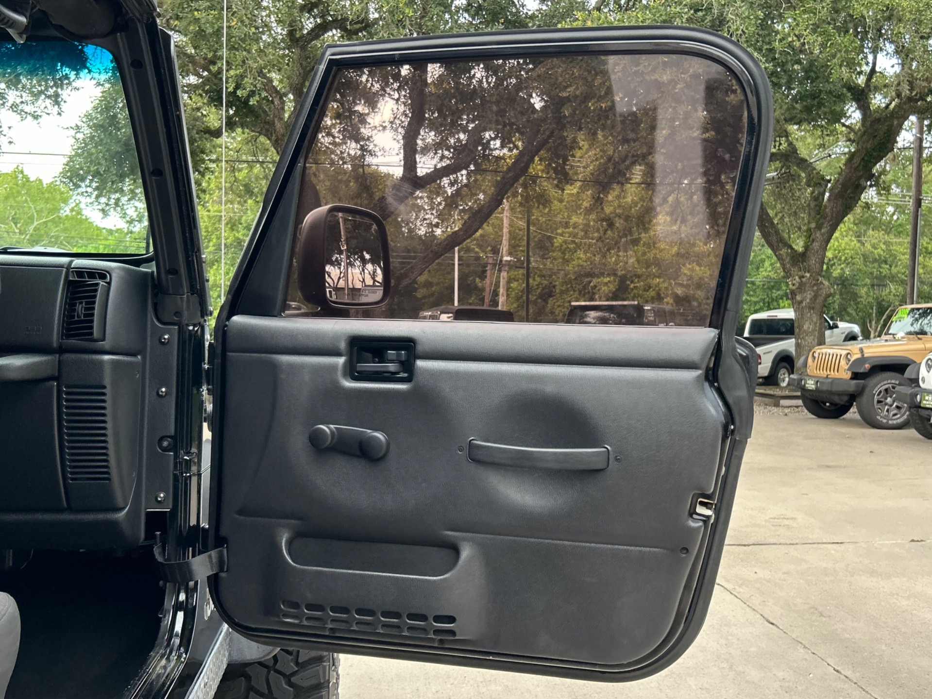Used-2005-Jeep-Wrangler-Rubicon