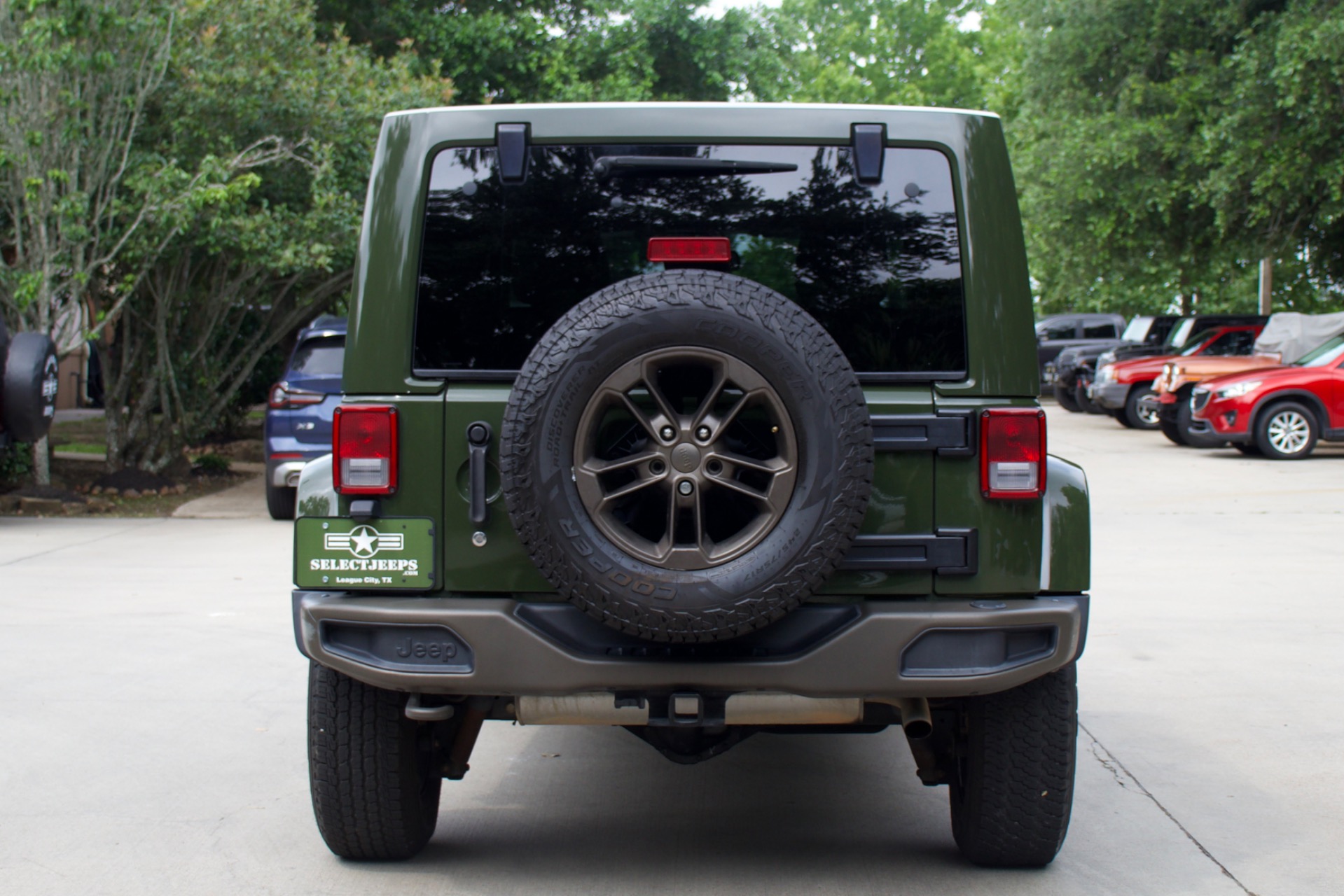 Used-2016-Jeep-Wrangler-Unlimited-Sahara-75th-Anniversary