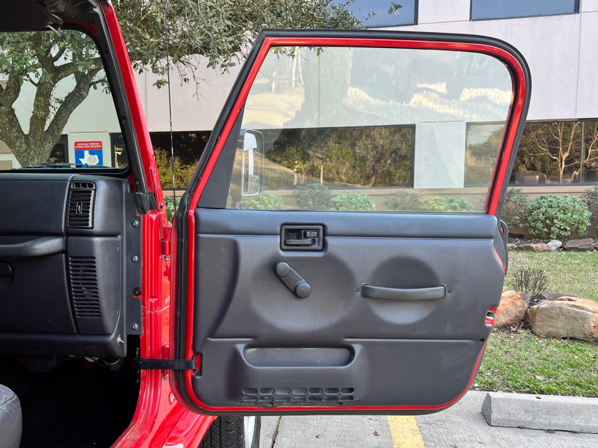 Used-2001-Jeep-Wrangler-Sport