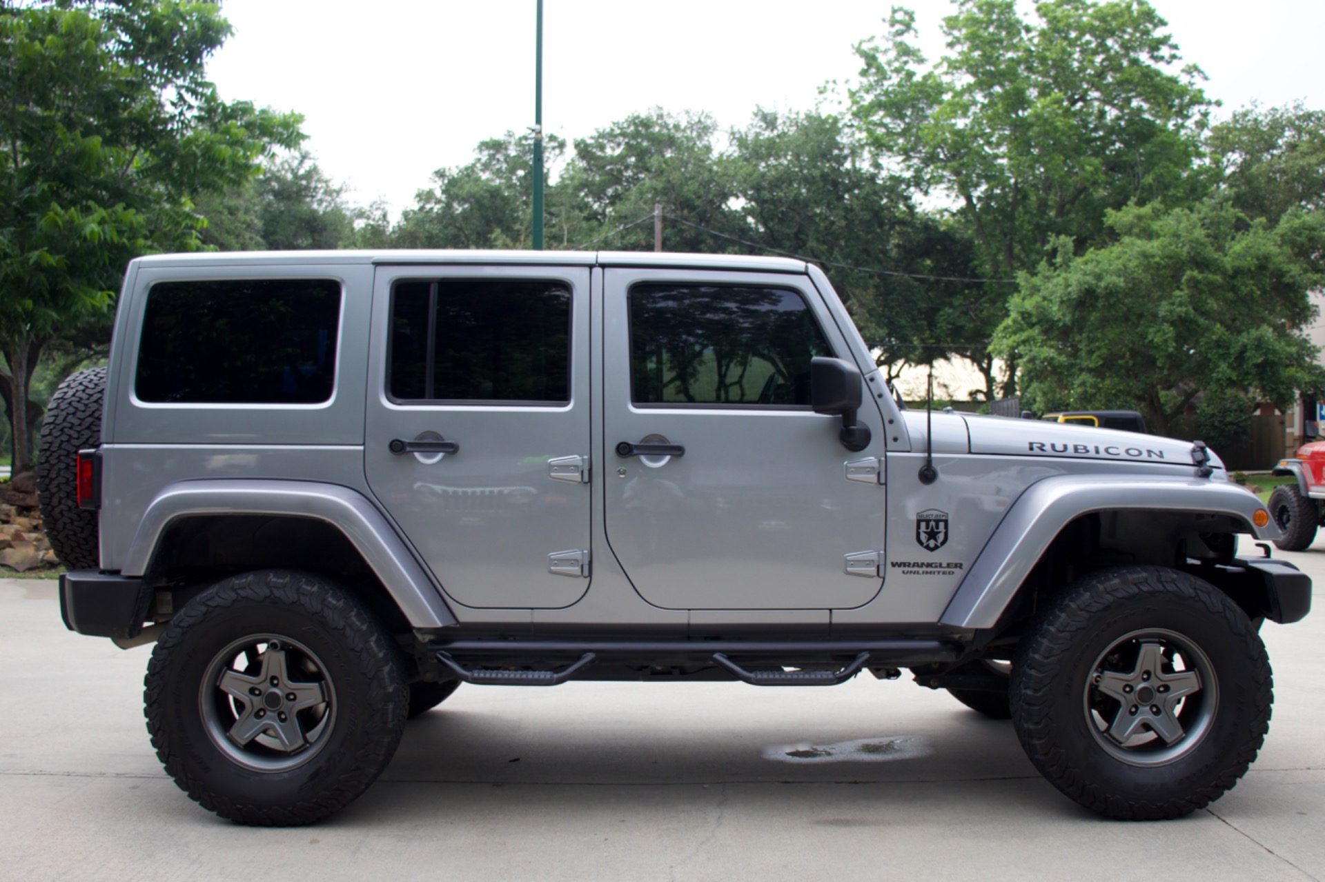 Used-2013-Jeep-Wrangler-Unlimited-Rubicon