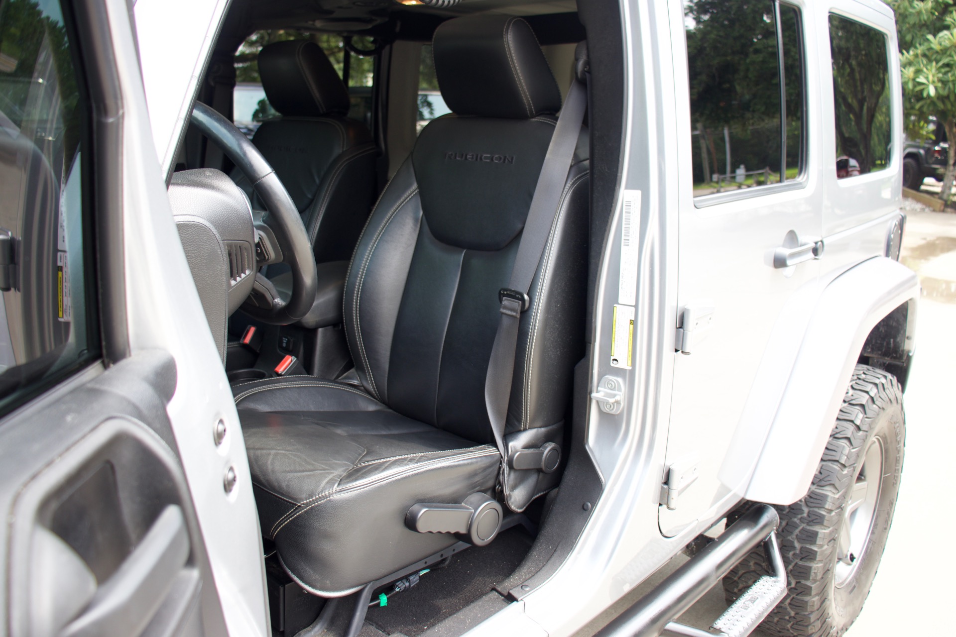 Used-2013-Jeep-Wrangler-Unlimited-Rubicon