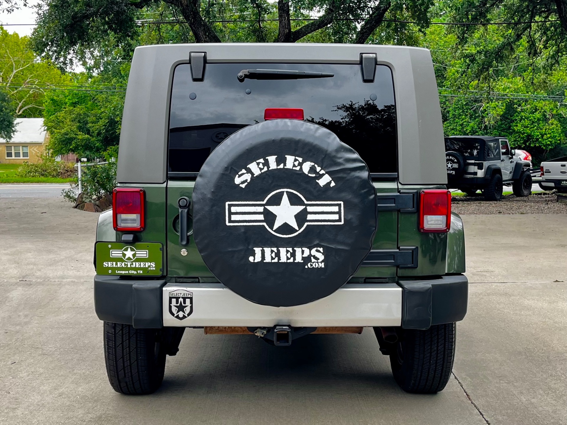 Used-2008-Jeep-Wrangler-Unlimited-Sahara