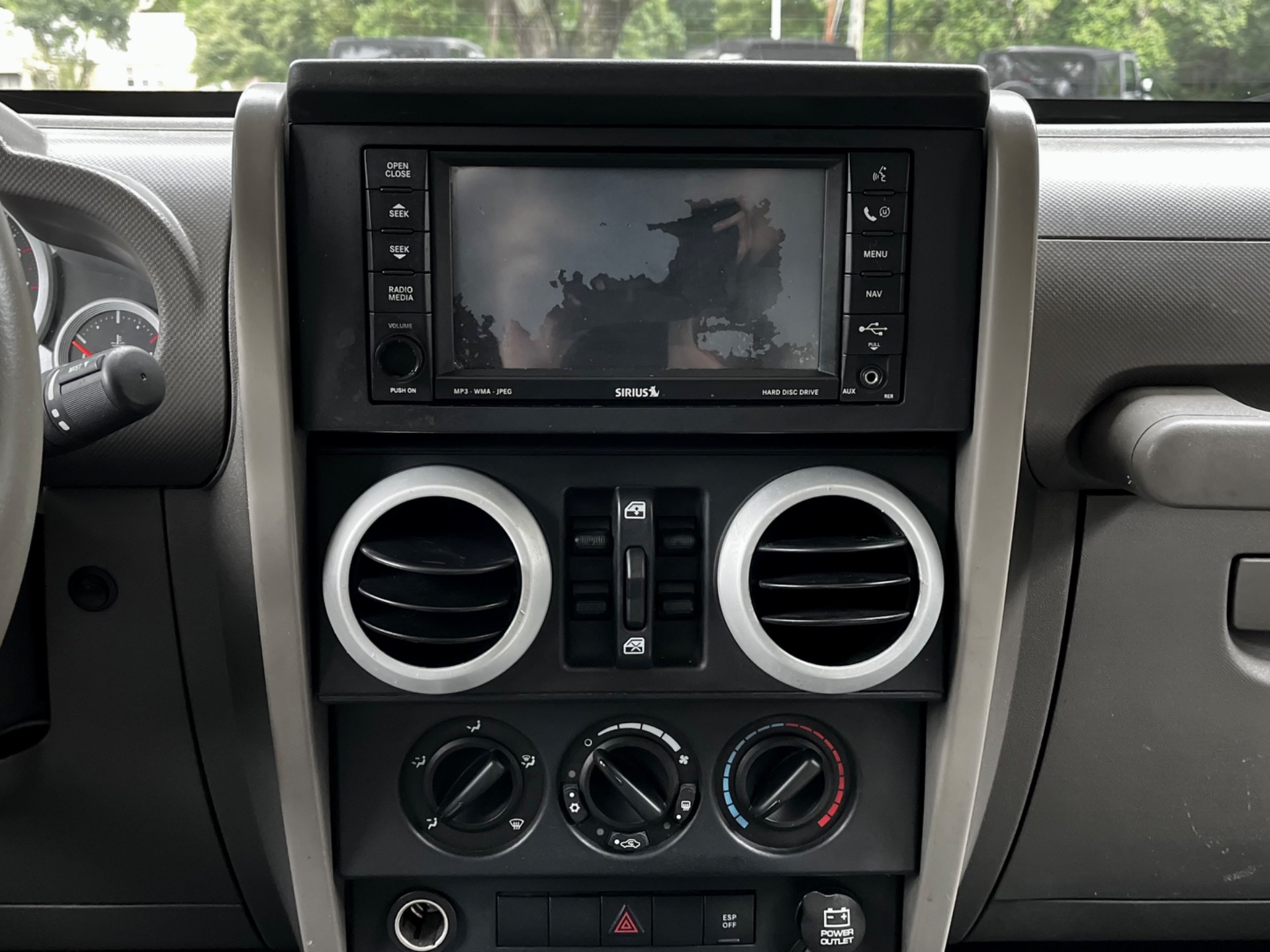 Used-2008-Jeep-Wrangler-Unlimited-Sahara